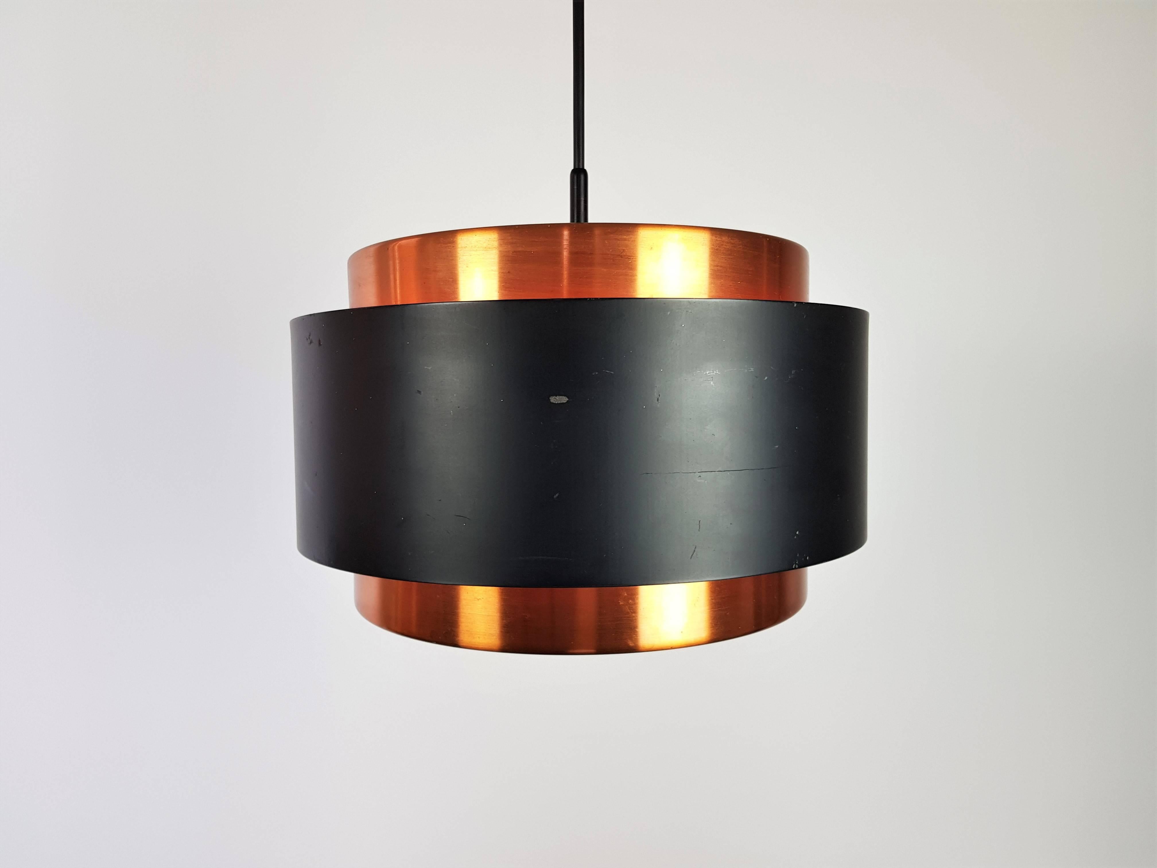 A copper Jo Hammerborg Classic Saturn pendant for Fog & Mørup Denmark.

The Classic Saturn was one of Jo Hammerborg's first designs when he took over as director of design at Fog & Mørup at the end of the 1950s and began the process of transforming