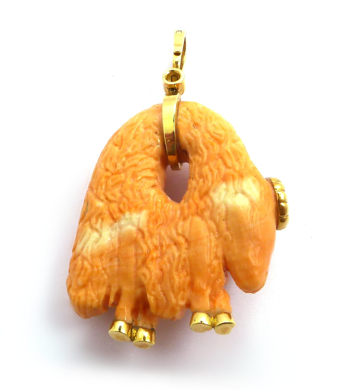 Coral and Rose Cut Diamond Pendant Set in 18 Karat Yellow Gold In Excellent Condition For Sale In Geneva, Geneva