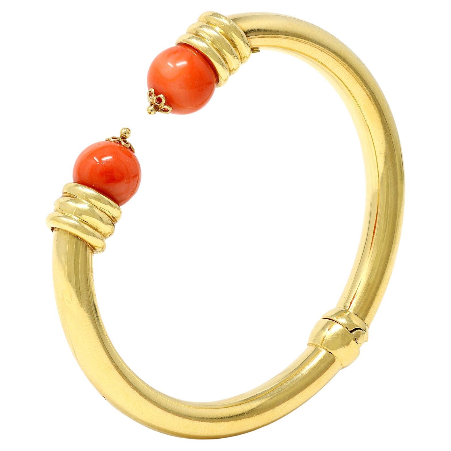 Coral Bead Bangle in 18K, Circa 1980 For Sale