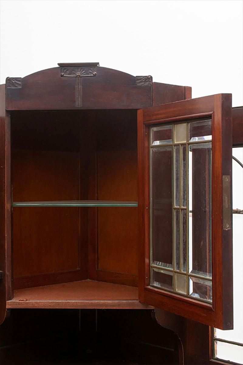 A corner sofa by J.M. Middelraad for H. Pander & Zn, circa 1900, The Netherlands For Sale 2