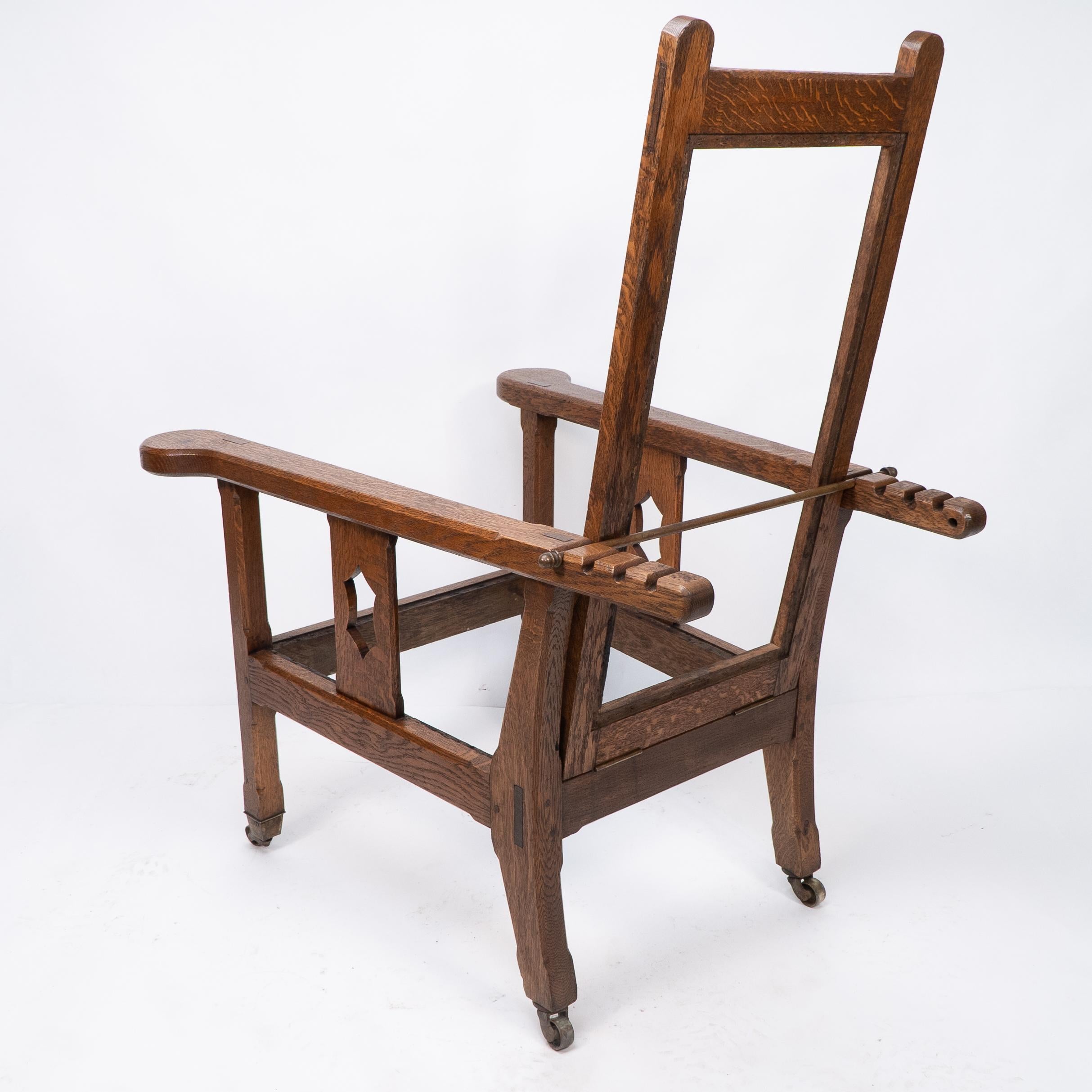 A Cotswold School Arts and Crafts reclining oak armchair of superior quality For Sale 13