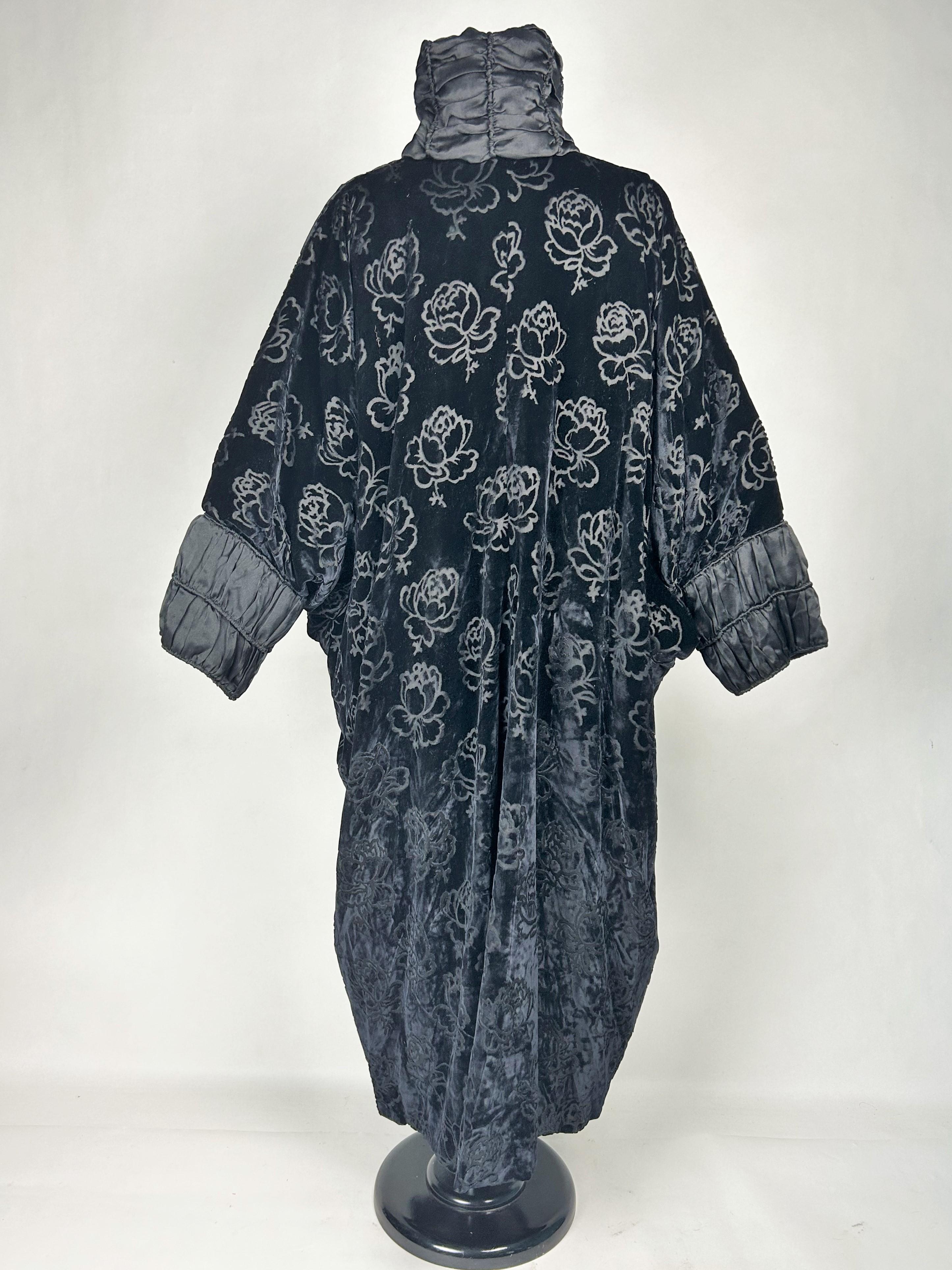 Cappotto da opera in velluto nero Couture di Worth in velluto - Parigi C.1930-1935 in vendita 4