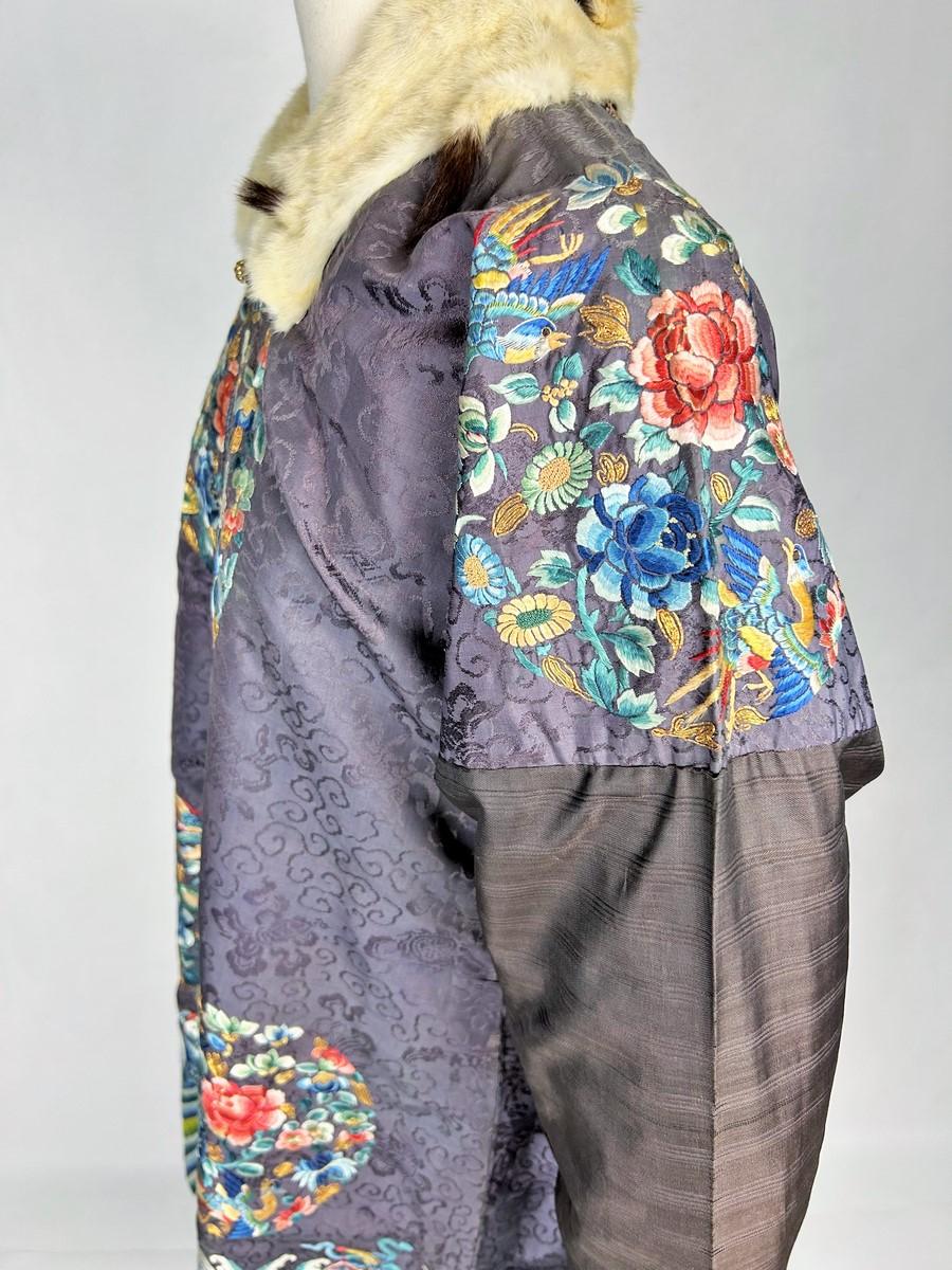 Un abrigo de noche de alta costura sobre un vestido Dragón Qing - China para Europa Circa 1920 en venta 4