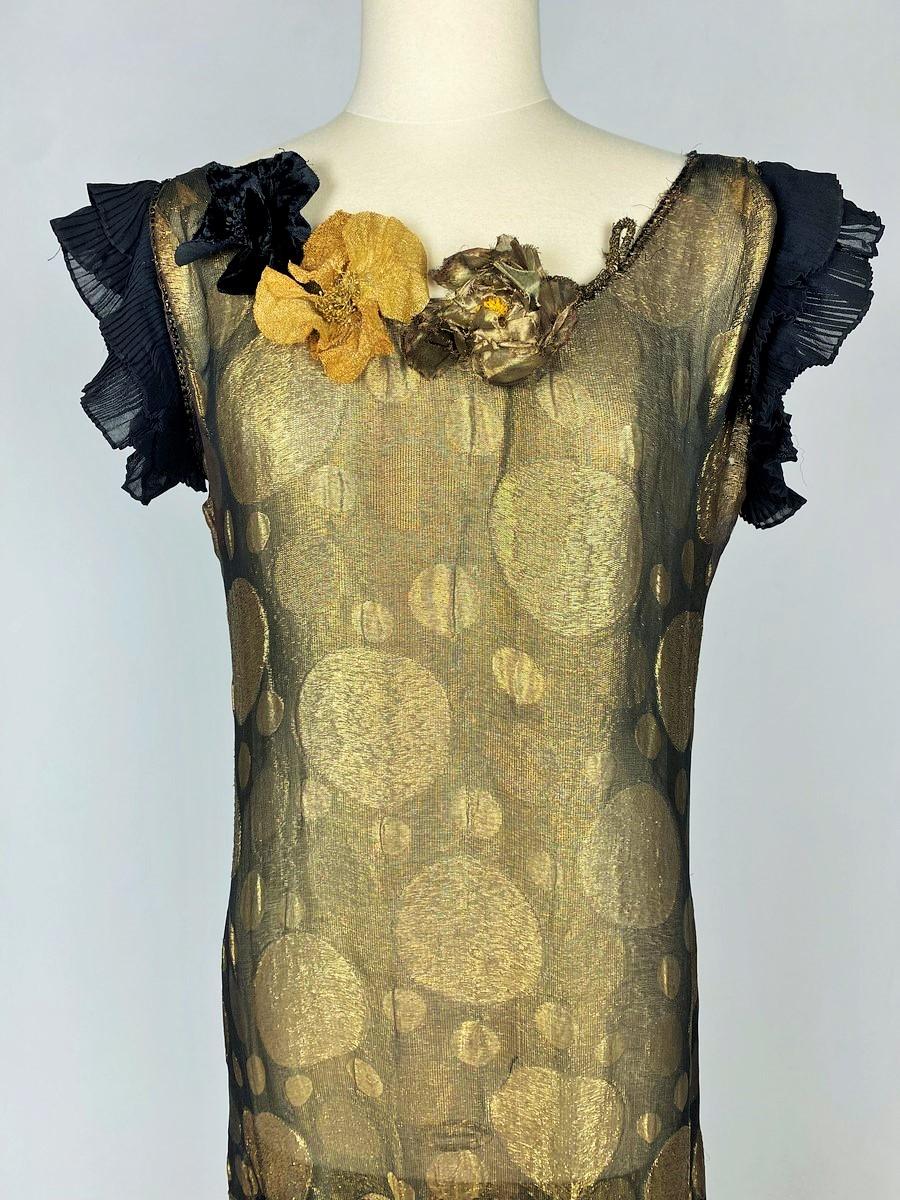 1920s Light Gold Pleated Lamé Gown