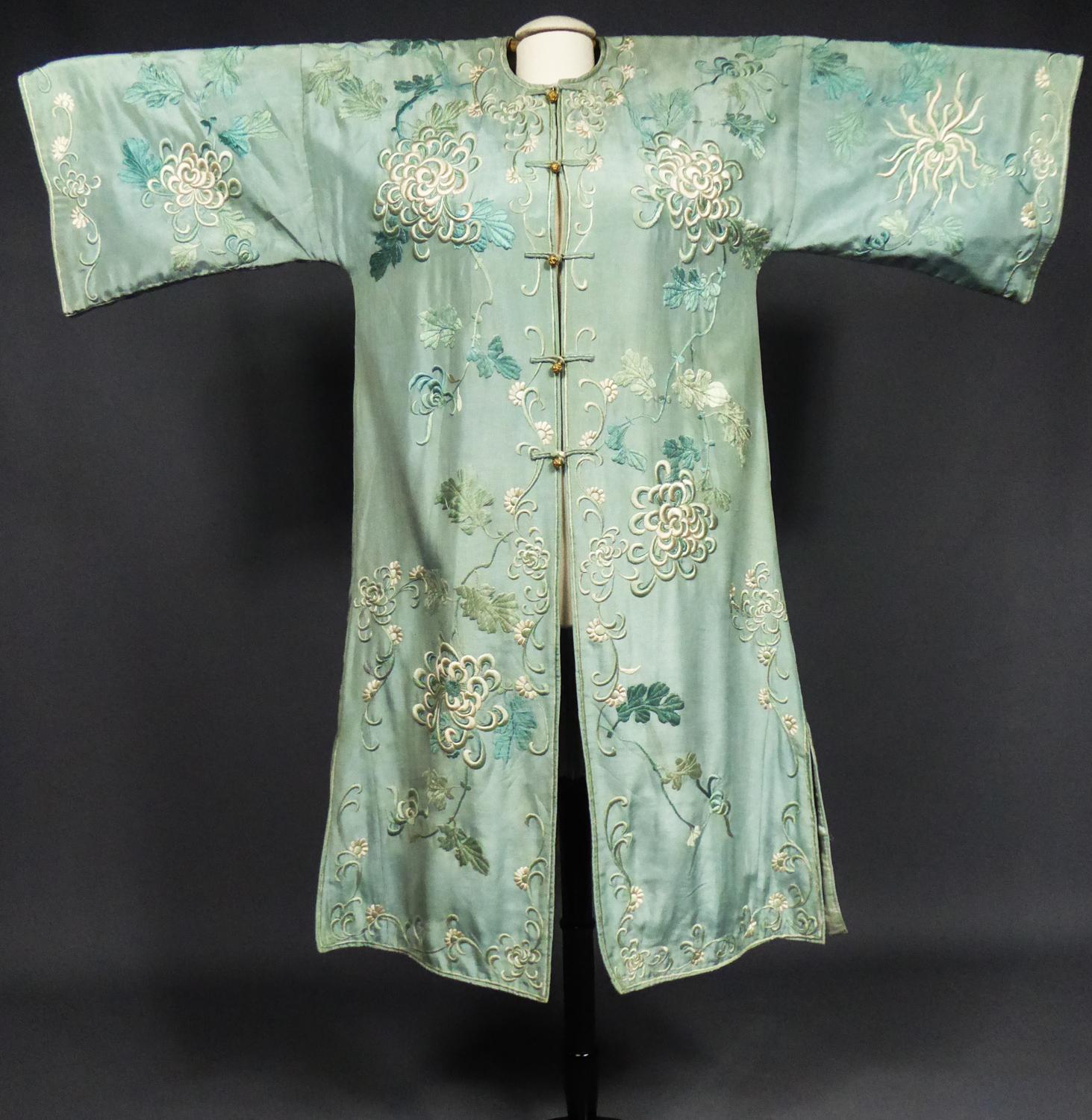 A Crepe Silk Embroidered Evening Japonese Coat for Europe Circa 1920 11