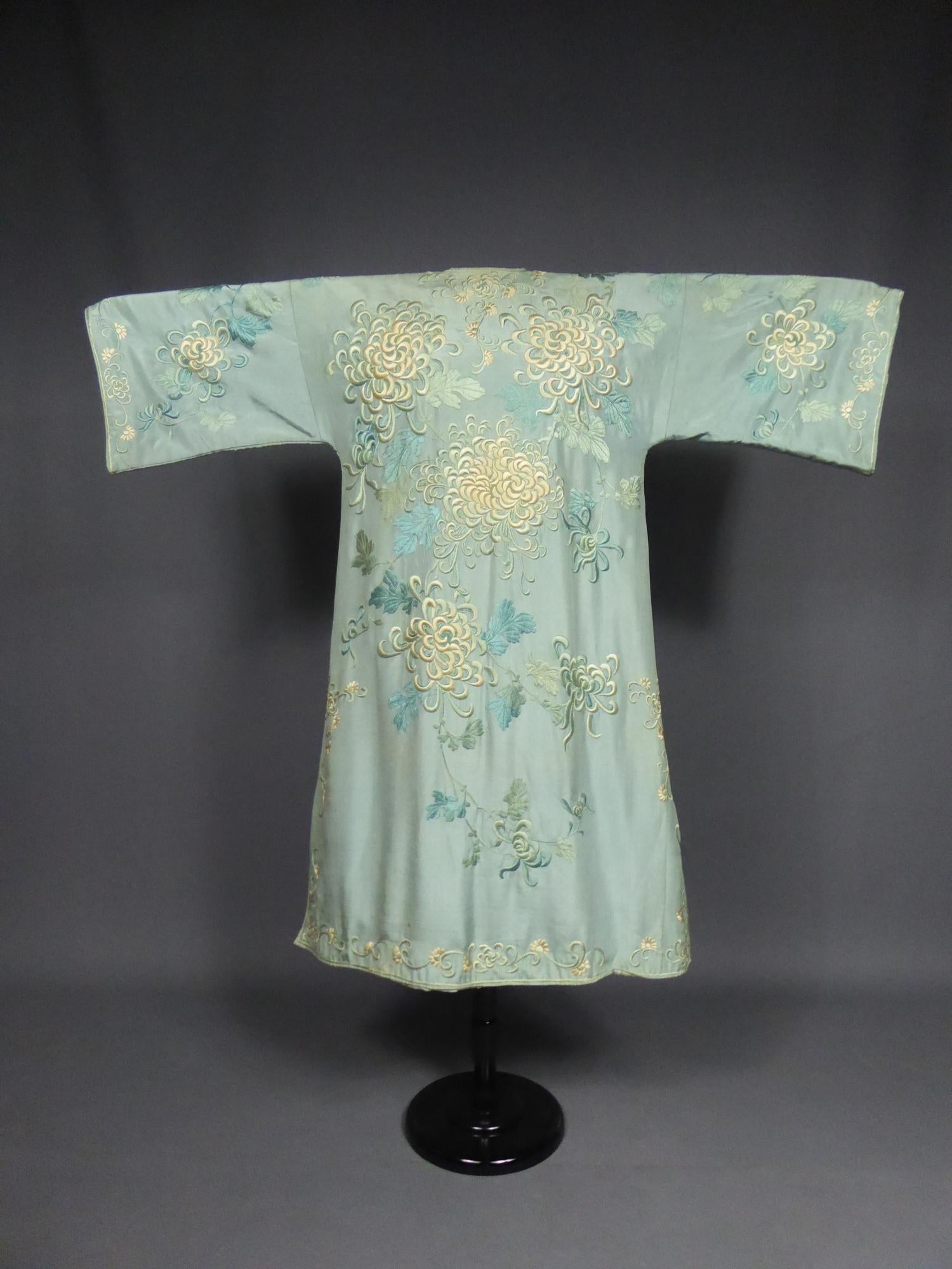 A Crepe Silk Embroidered Evening Japonese Coat for Europe Circa 1920 2