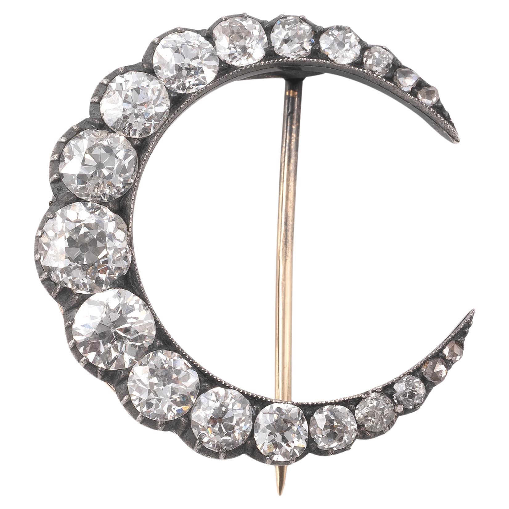 Napoleon III A Crescent Moon Brooch with 4.5ct Old Cut Diamonds, circa 1900's For Sale