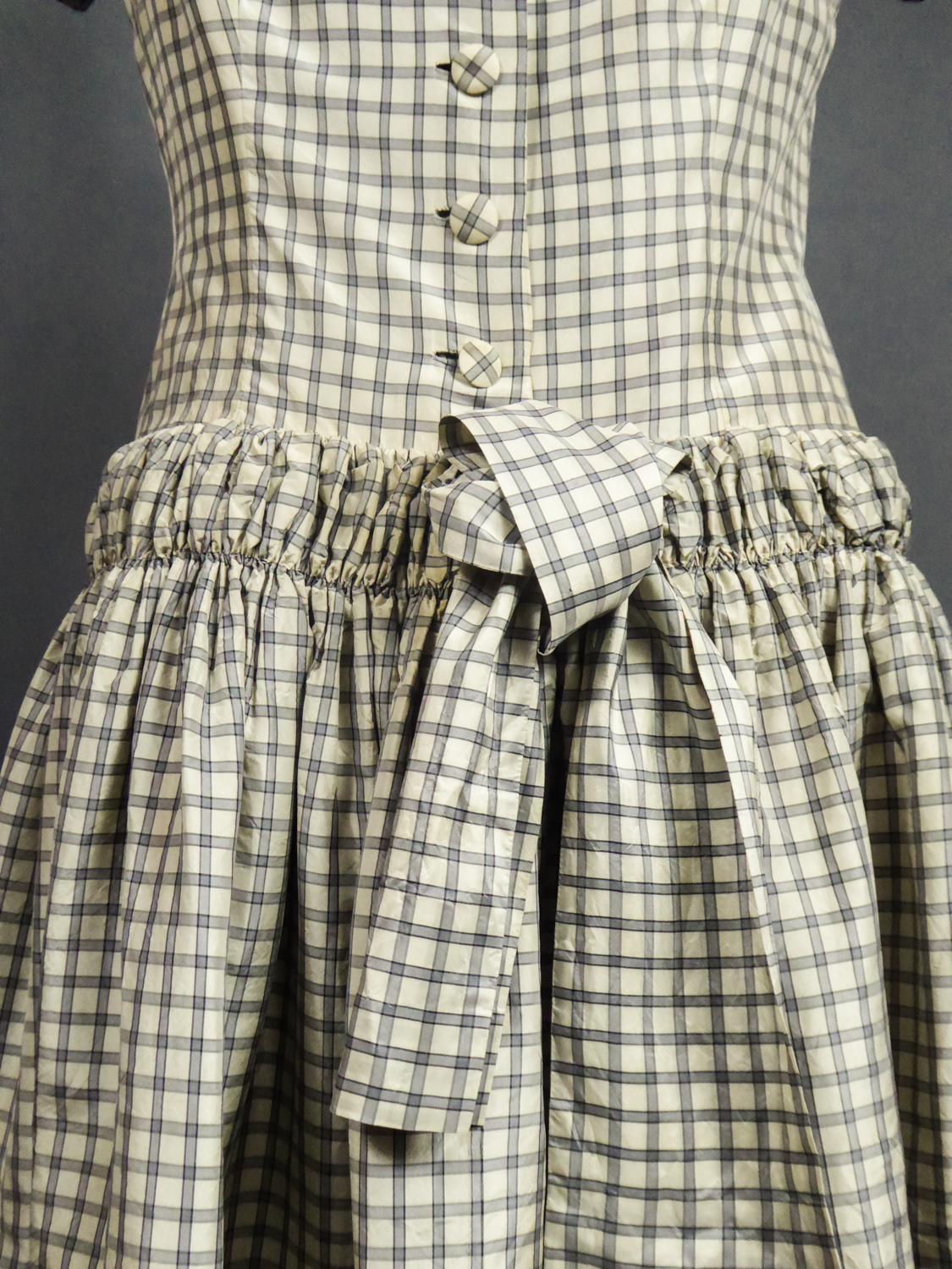 A Cristobal Balenciaga Couture Sac Dress in Plaid Taffeta n°55418 Circa 1958 6