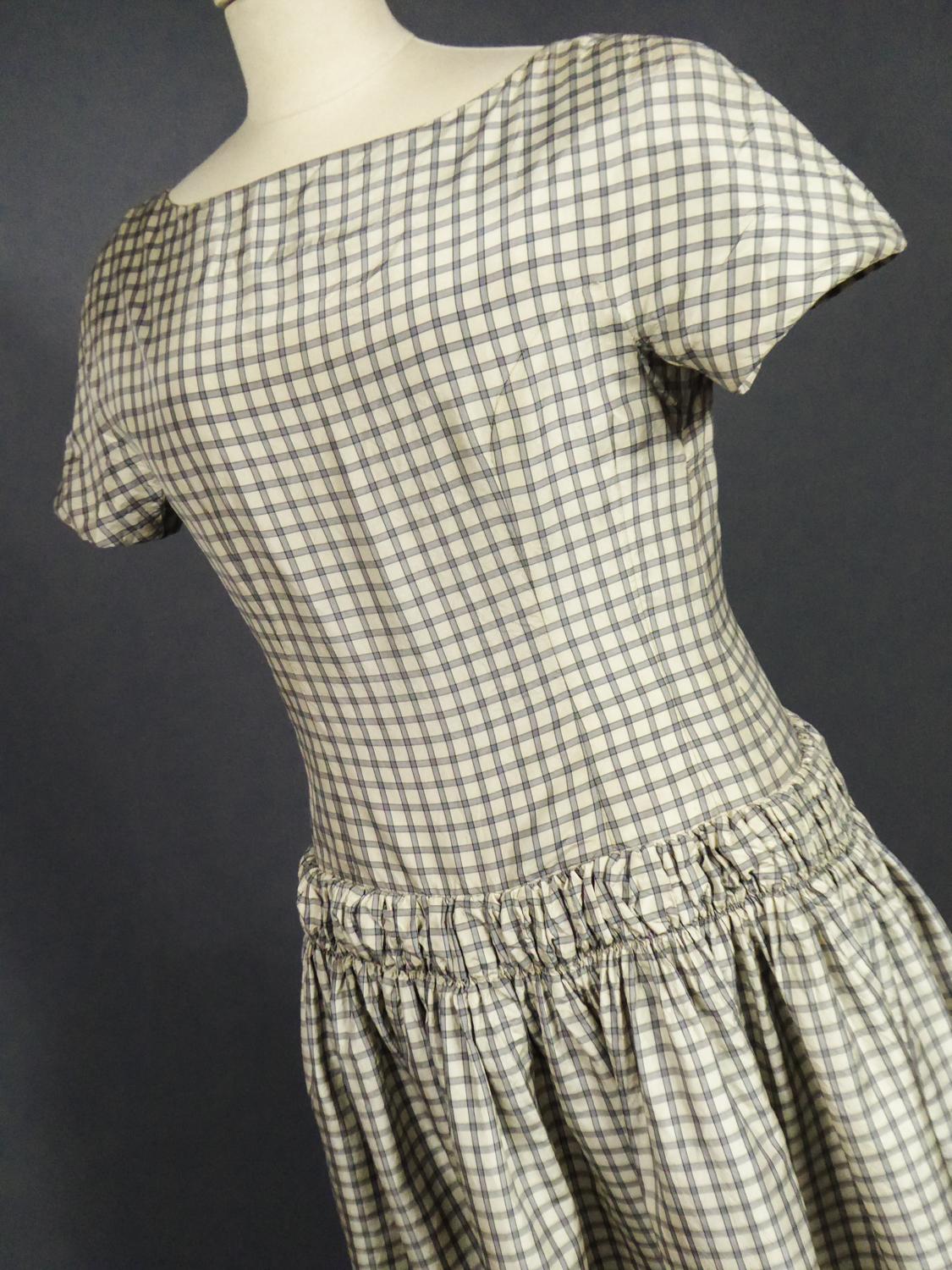 A Cristobal Balenciaga Couture Sac Dress in Plaid Taffeta n°55418 Circa 1958 9