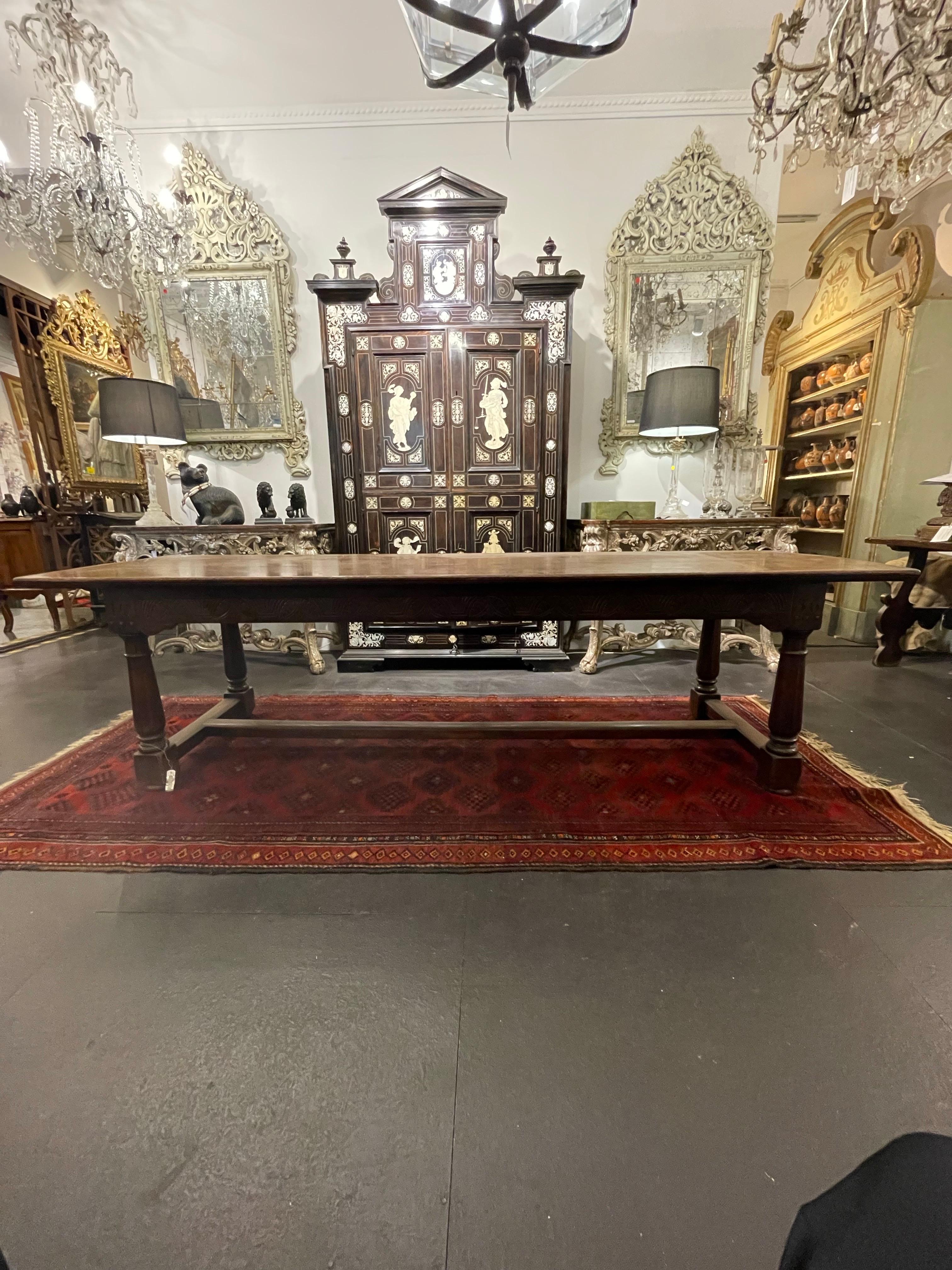 XVIIIe siècle et antérieur Table de réfectoire en chêne anglais de l'époque cromwellienne. 17ème siècle en vente