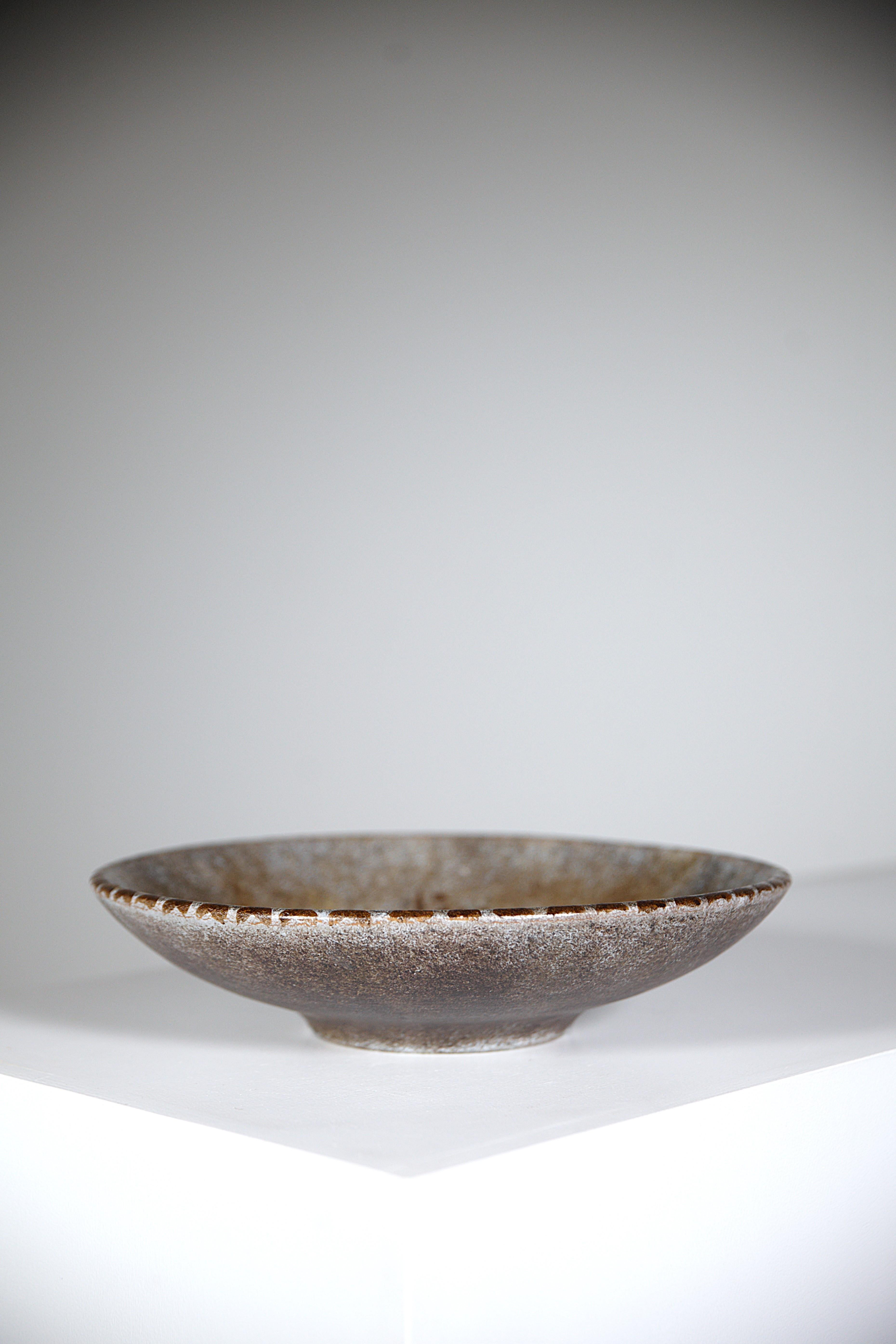 A Cubic Ceramic Plate by La Grange aux Potiers France 1970's Cerámico en venta