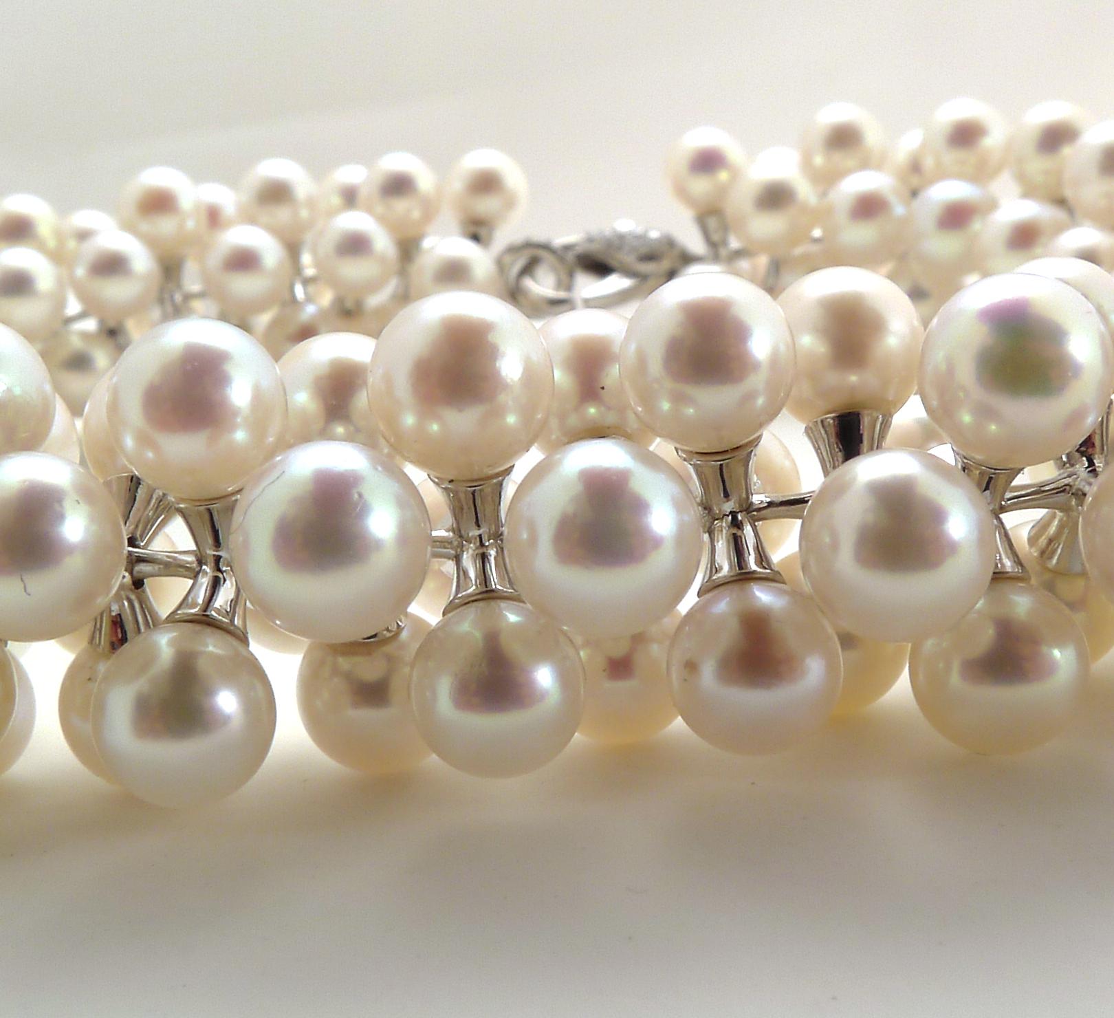 Contemporary Cultured Akoya Pearl and Diamond Bracelet 18 Karat Gold For Sale