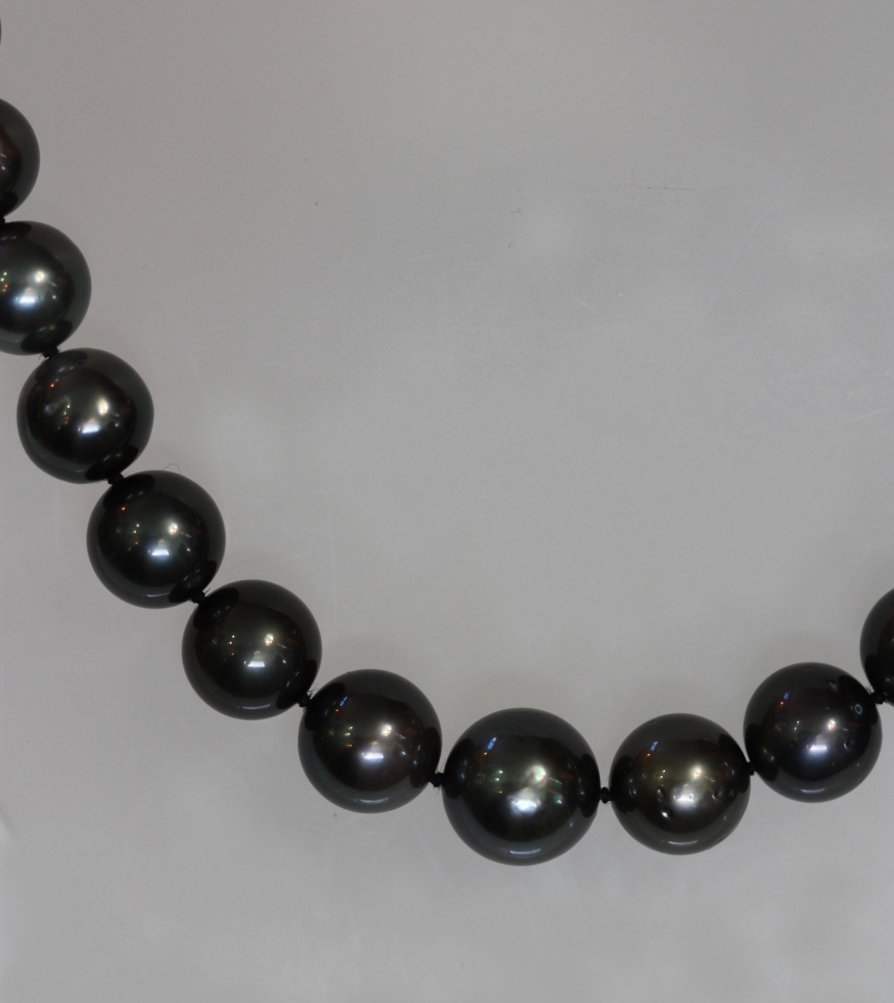 Women's or Men's Cultured South Sea Pearl Necklace