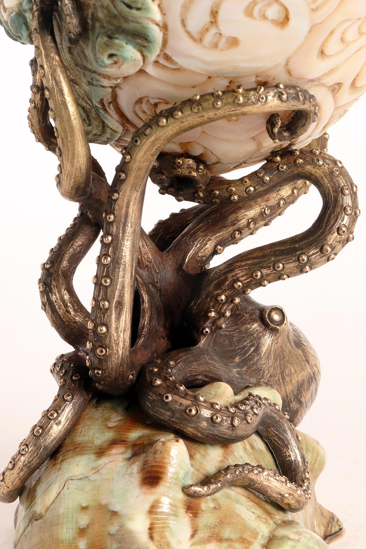 A cup with a shell of Turbo marmoratus, Germany 1870.  7