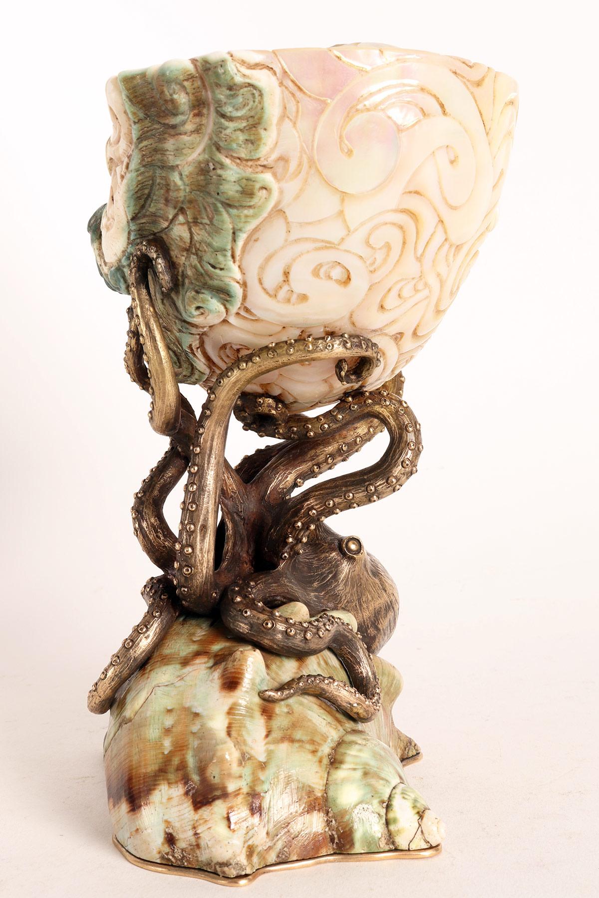 19th Century A cup with a shell of Turbo marmoratus, Germany 1870. 