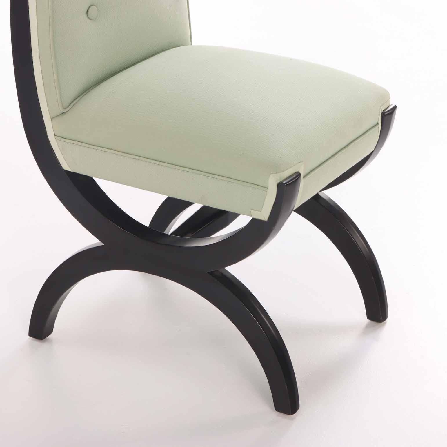 Nord-américain Ensemble personnalisé de 10 chaises de salle à manger de style A.I.C., C. 1990. en vente