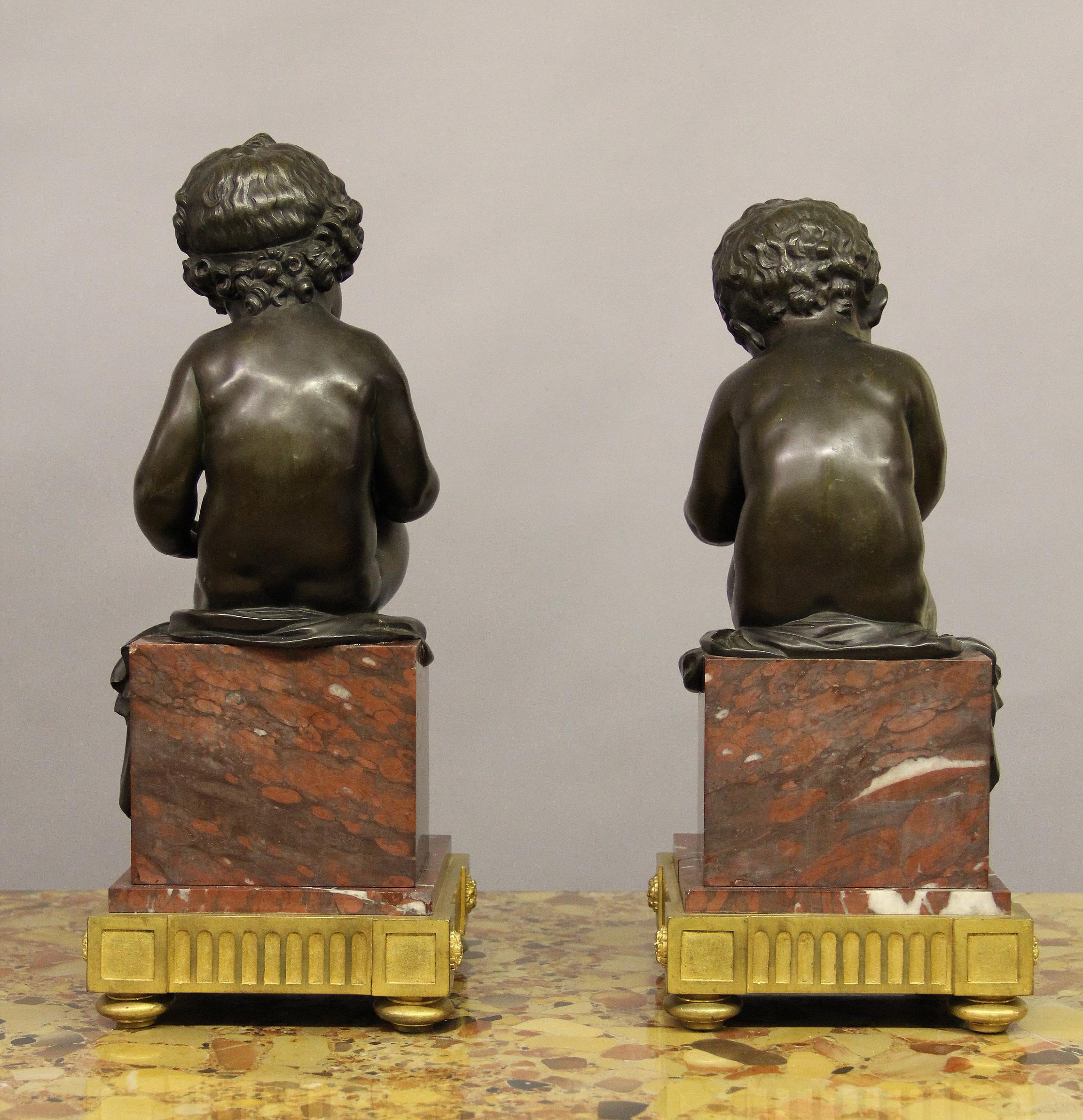 Paar Kinder aus Bronze mit geschliffenem Schliff aus dem 19. Jahrhundert, die Kunst und Literatur darstellen (Französisch) im Angebot