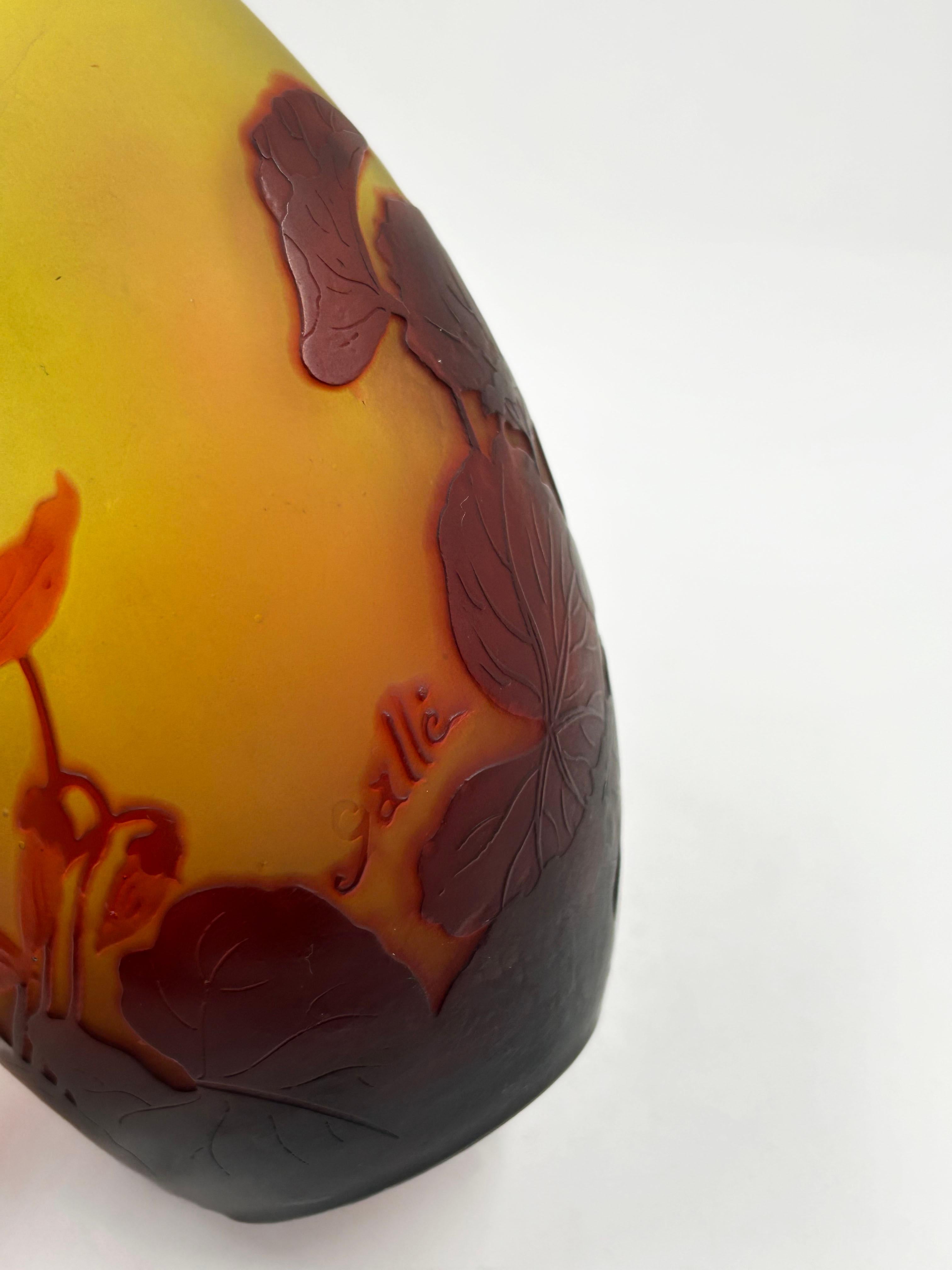 Hand-Crafted A “Cyclamens” jarrón, Emile Gallé, Nancy, c. 1920 For Sale