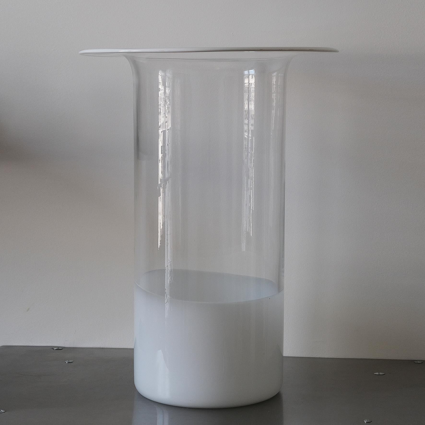 Modern Renato Toso, Chiclos, Cylindrical Glass Vase, Leucos, Italy, 60s For Sale
