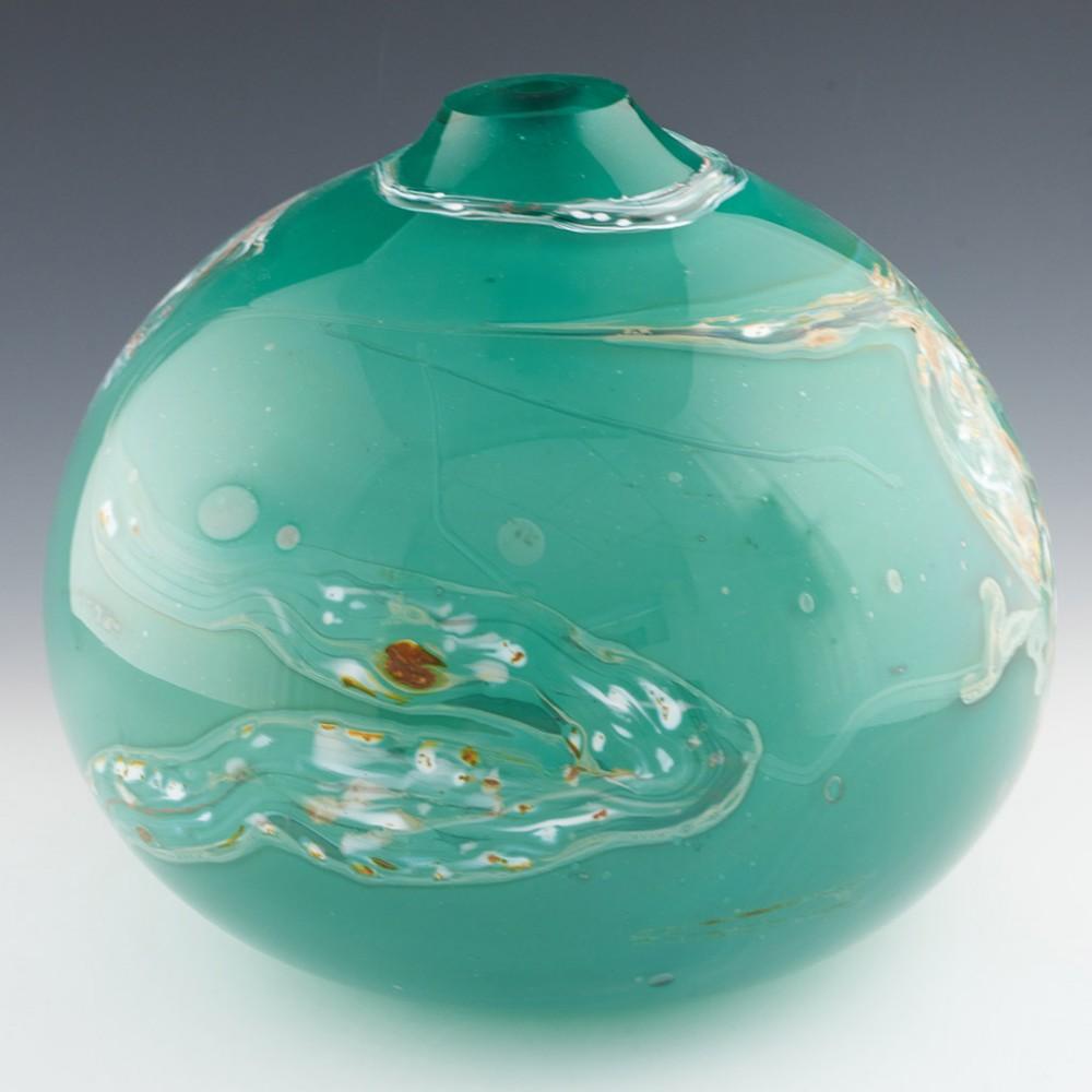 American A Daniel Edler Hand Blown Studio Glass Globe Vase, c1980 For Sale
