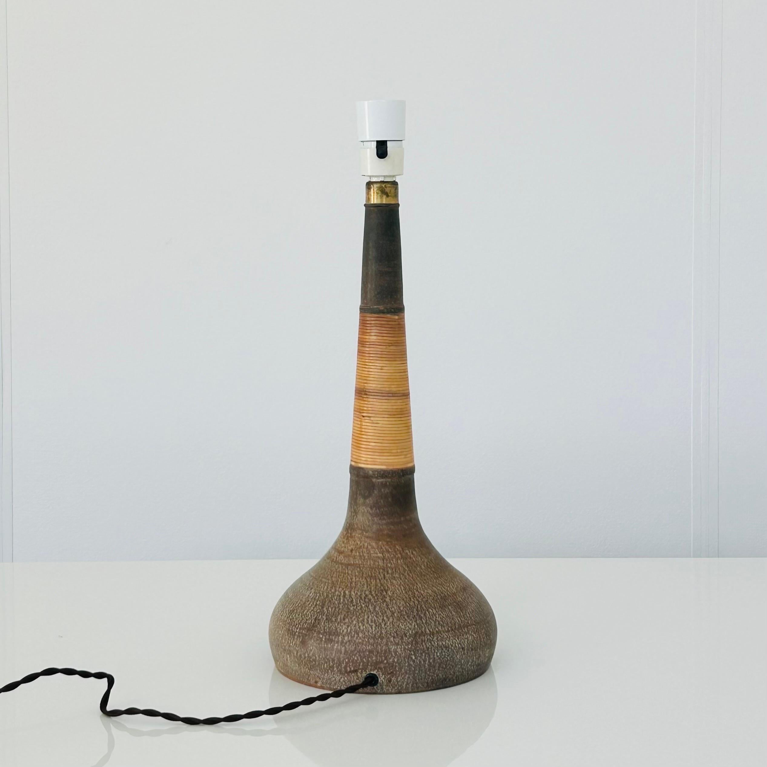 Mid-20th Century Danish Modern Le Klint & Kähler Ceramics Table Lamp, 1960s, Denmark For Sale