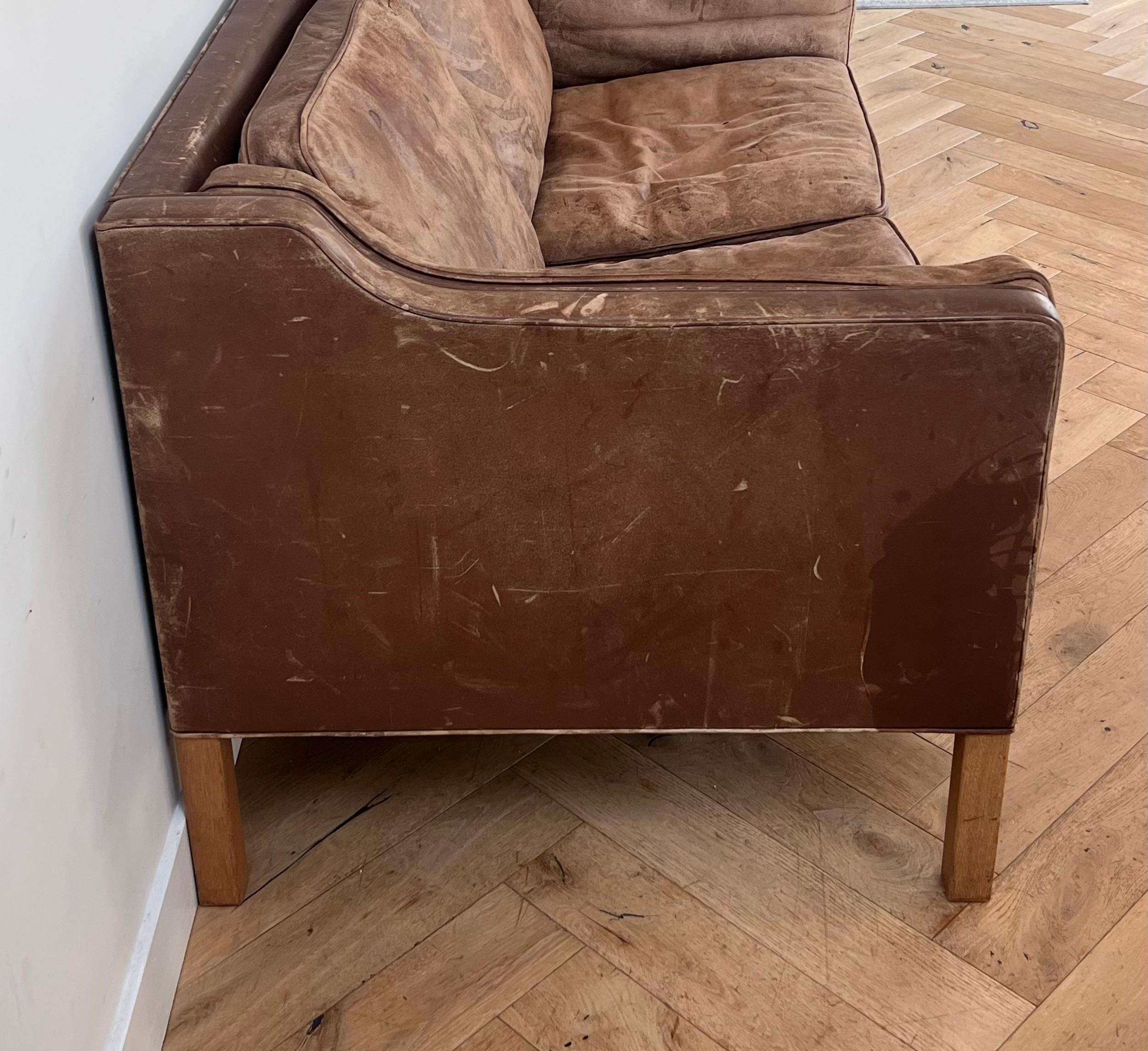 Causeuse danoise moderne en cuir et chêne 2212 de Børge Mogensen, signée, 1962 en vente 4