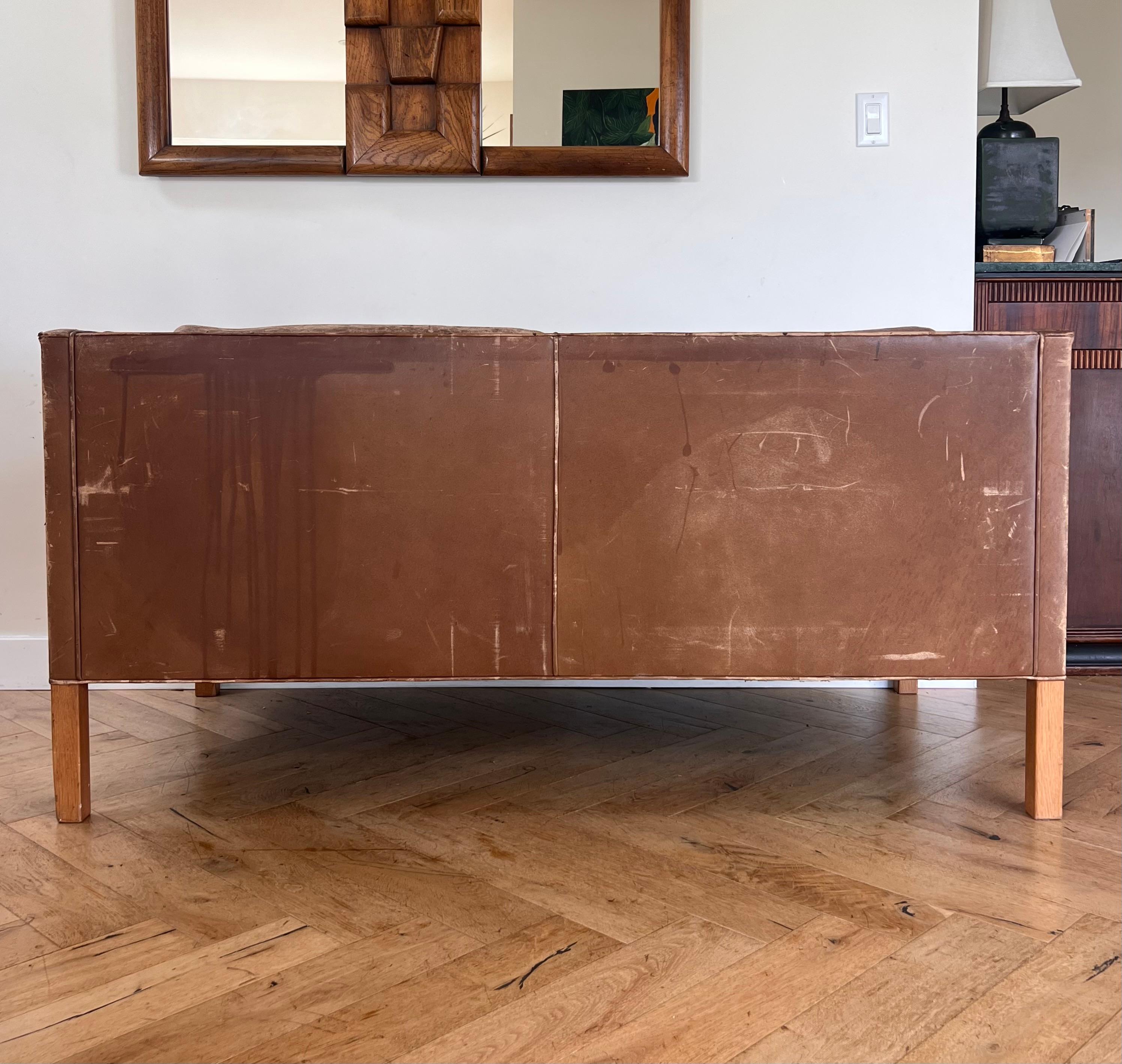 Causeuse danoise moderne en cuir et chêne 2212 de Børge Mogensen, signée, 1962 en vente 11