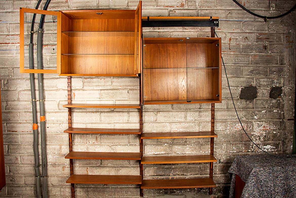 A Danish modular teak shelf by Poul Cadovius for Cado 1960. In condizioni buone in vendita a JOINVILLE-LE-PONT, FR