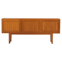 A Danish Oak Cabinet / Sideboard, C. 1950.