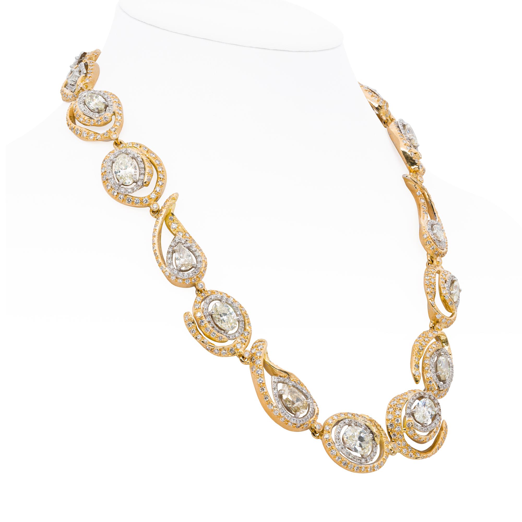 Mixed Cut d'Avossa Necklace from the Masterpiece with White and Jonquille Diamonds For Sale
