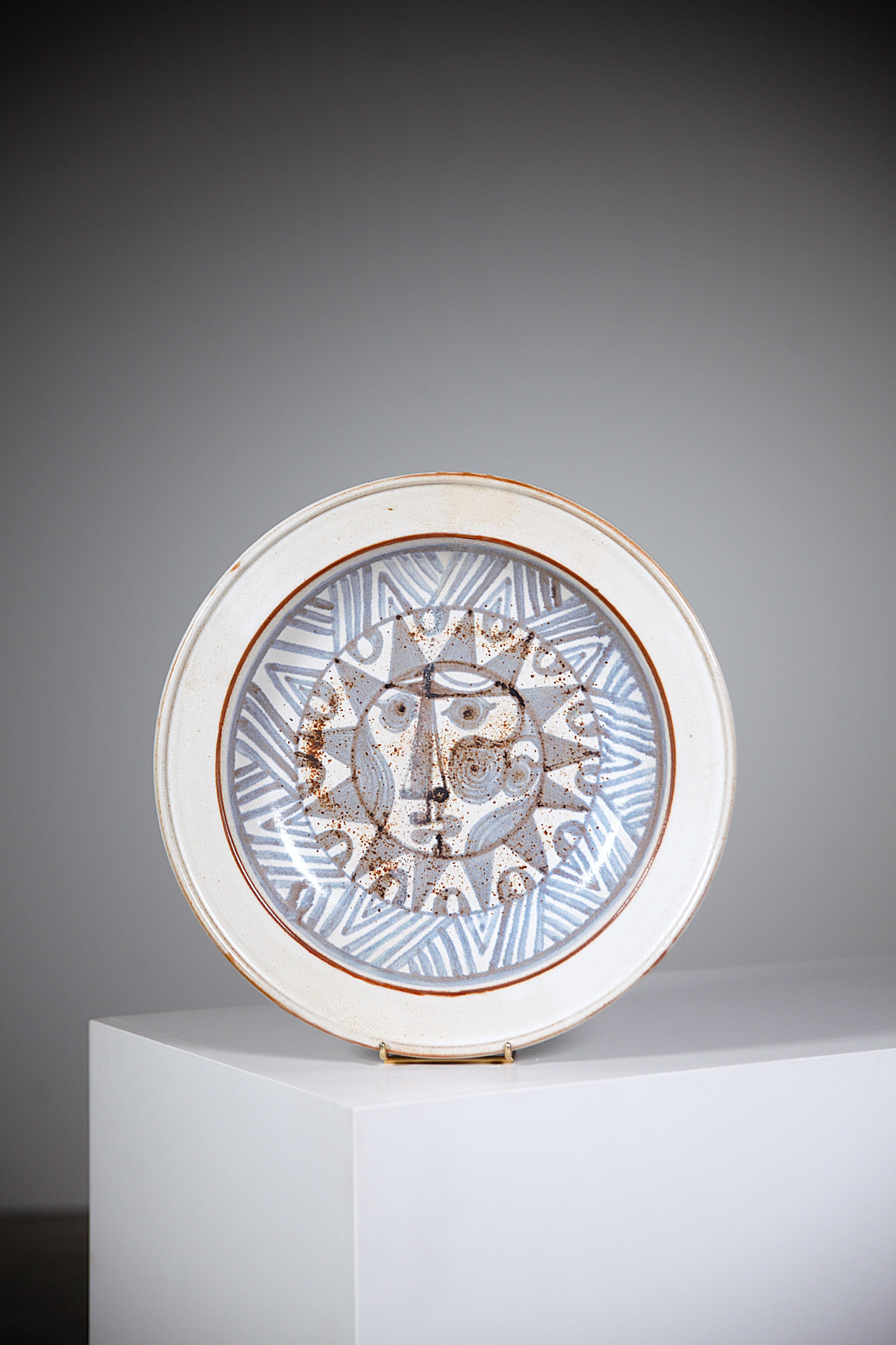 Plato decorativo de Jacques Pouchain Francia Años 70.

Atelier Dieulefit.

Perfecto estado.

