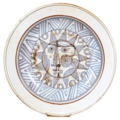 Un plat décoratif de Jacques Pouchain Atelier Dieulefit France 1970
