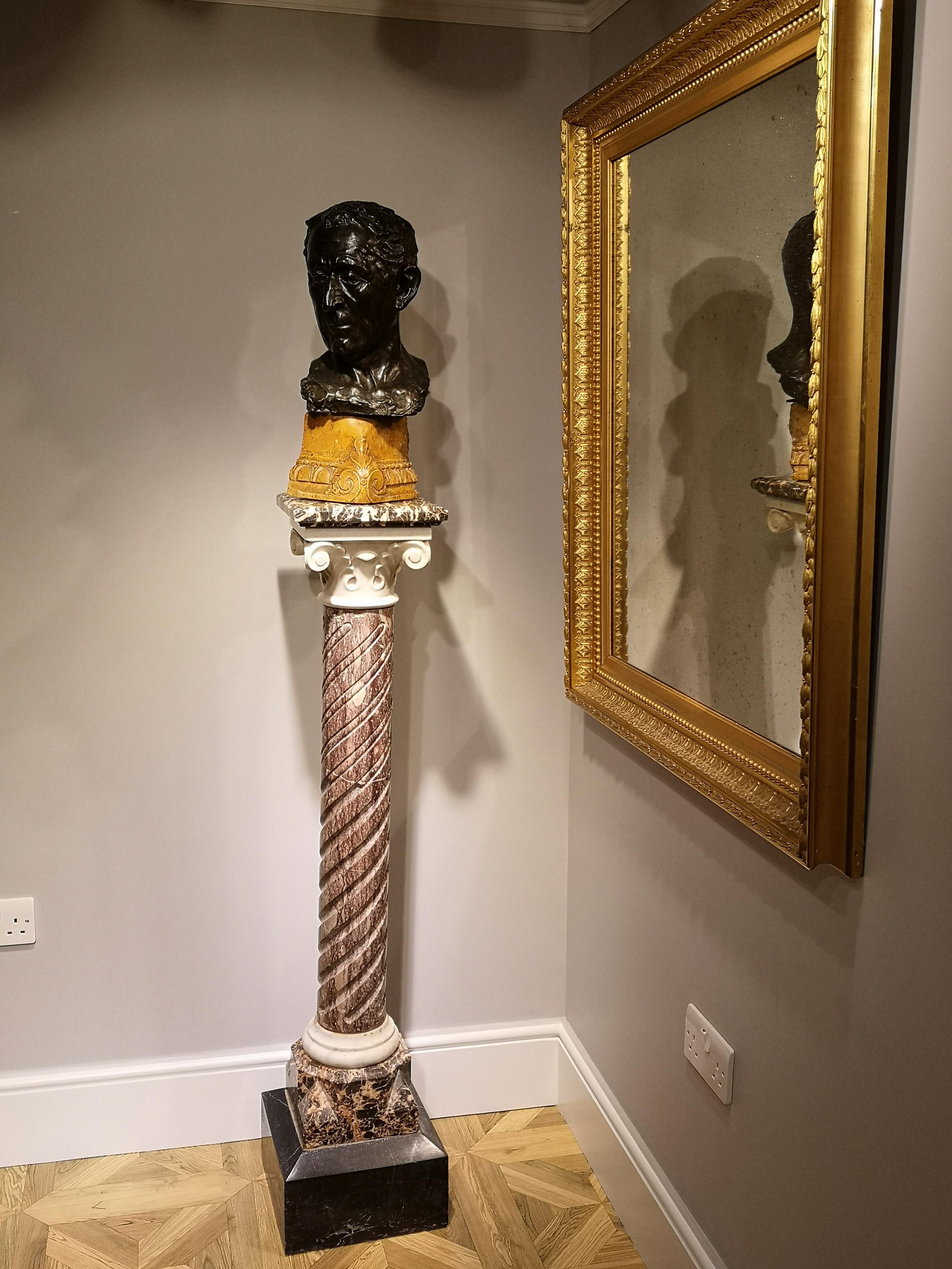 A decorative Gothic Revival multi faceted marble column, mid 19th Century In Excellent Condition For Sale In Reepham, GB