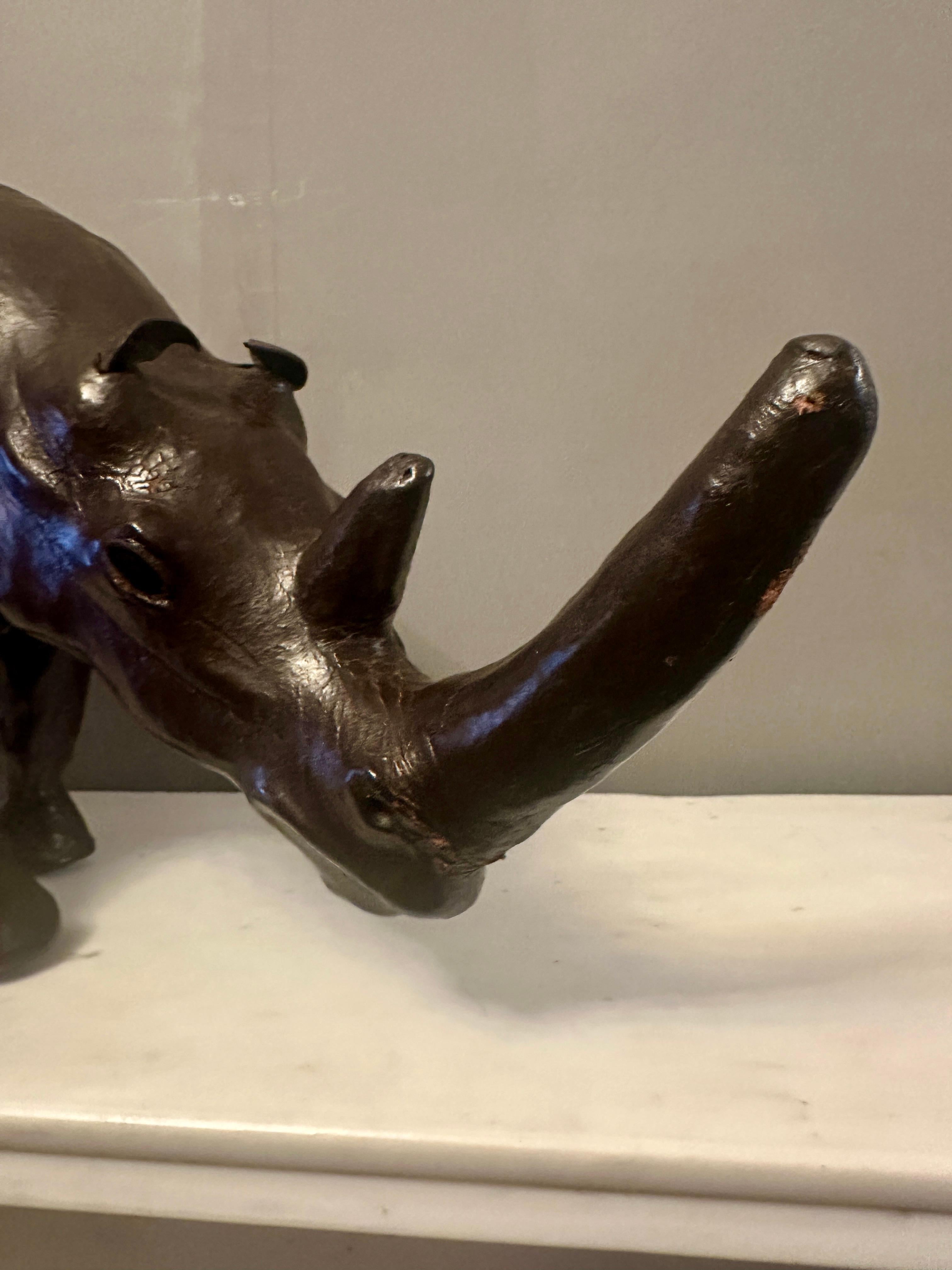 A Decorative Leather Rhinoceros (Leder) im Angebot