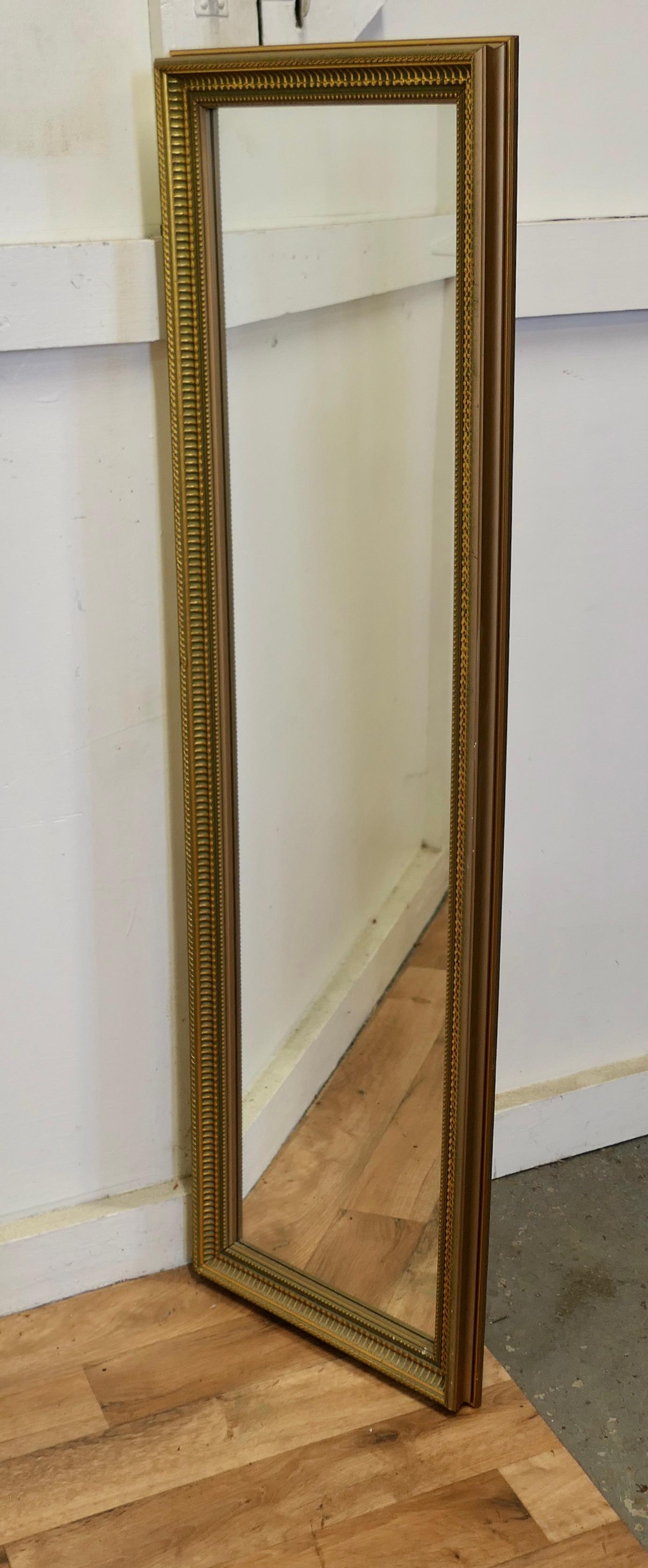 Dekorativer langer vergoldeter/grüner Garderobenspiegel im Zustand „Gut“ im Angebot in Chillerton, Isle of Wight