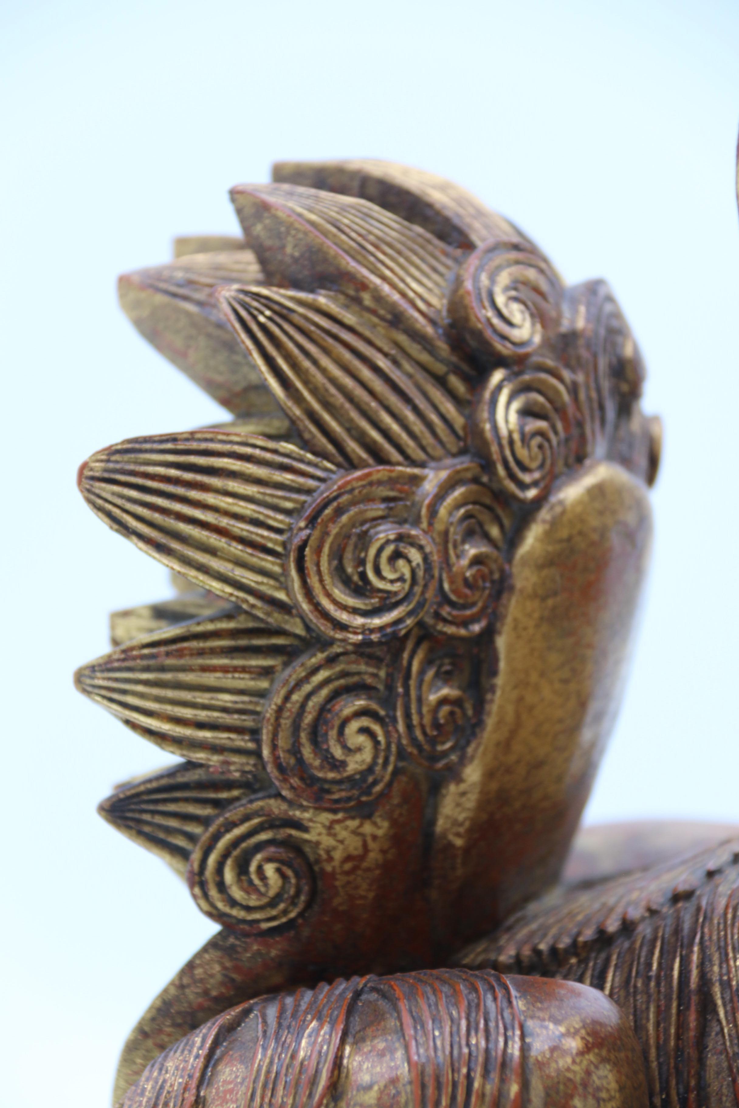 Paire de lions bouddhistes chinois sculptés en bois doré et laqué, vers 1900 en vente 7