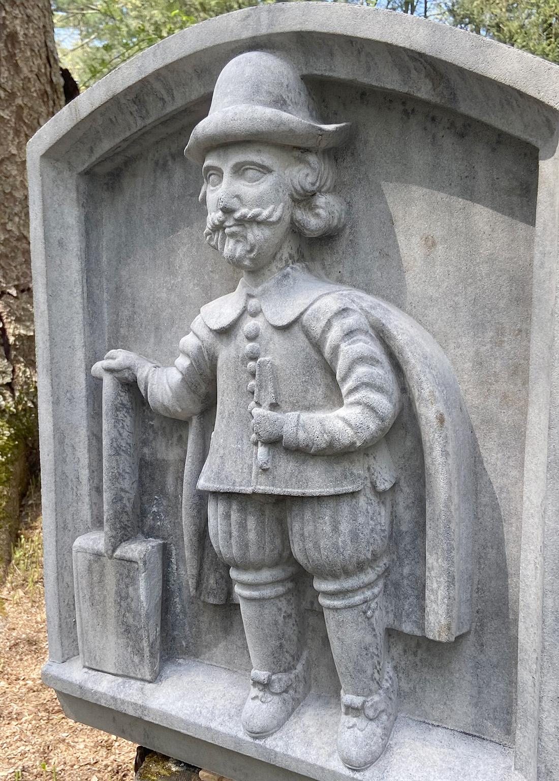 Moulage Plaque décorative représentant un jardinier en costume du XVIIe siècle en vente