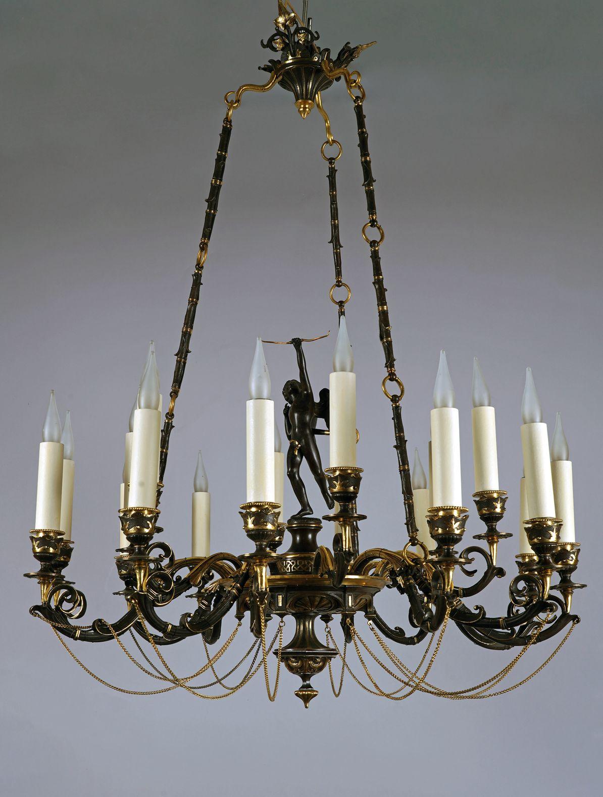 A. Delafontaine & H. Cahieux Neo-Greek «Cupid» Chandelier, France, circa 1850 In Good Condition For Sale In PARIS, FR