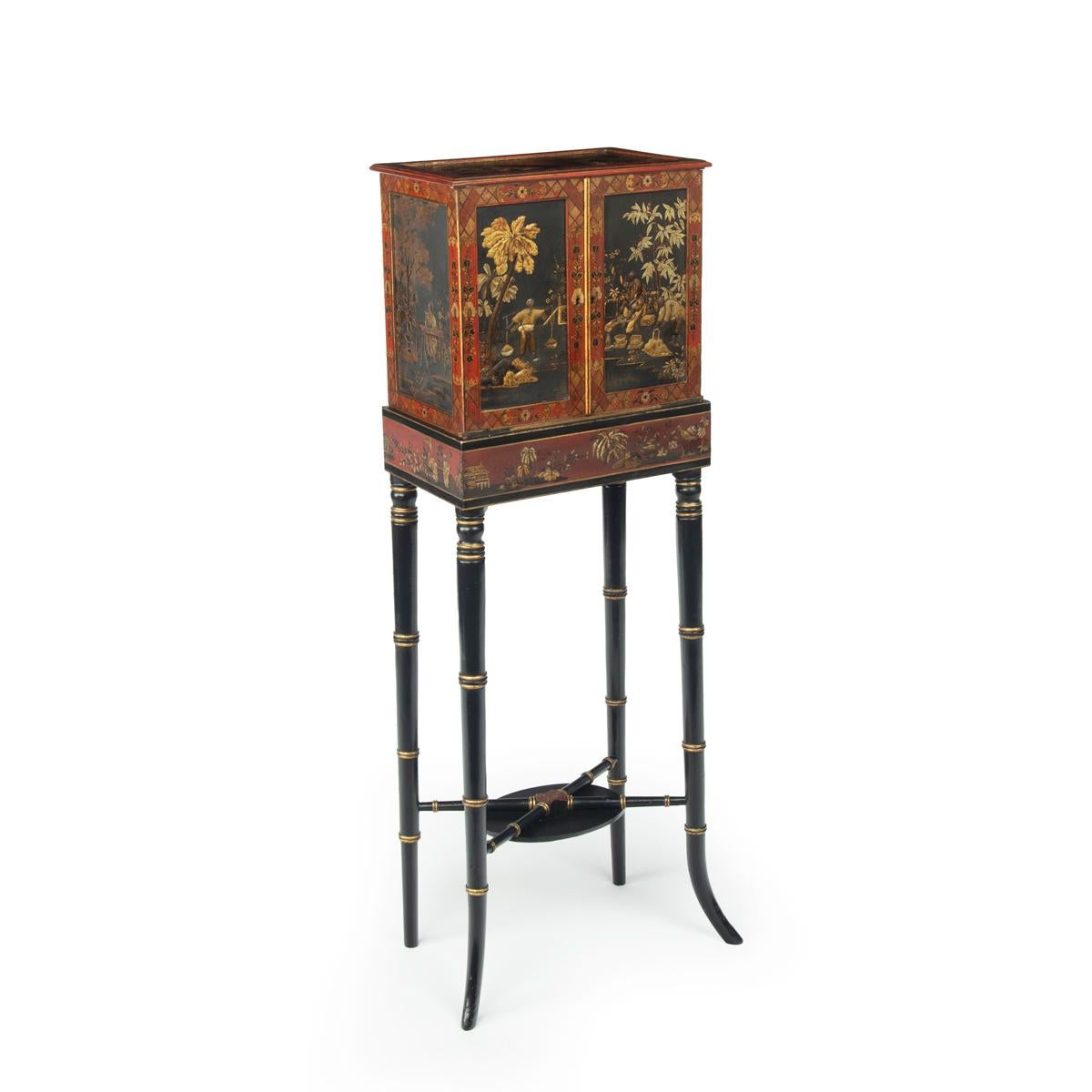 A delicate Regency Chinoiserie lacquer cabinet For Sale 7