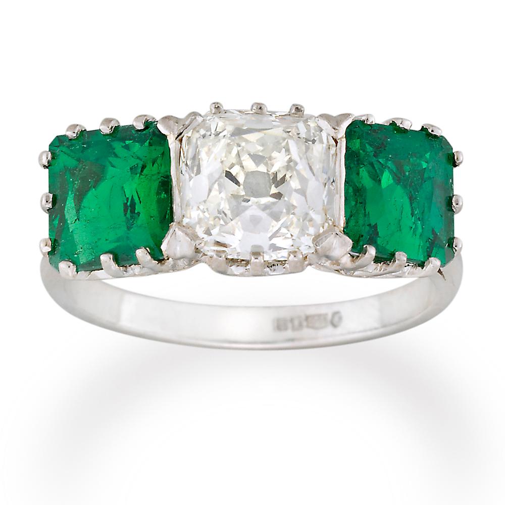 Art Deco Diamond and Emerald Ring Three-Stone Ring For Sale