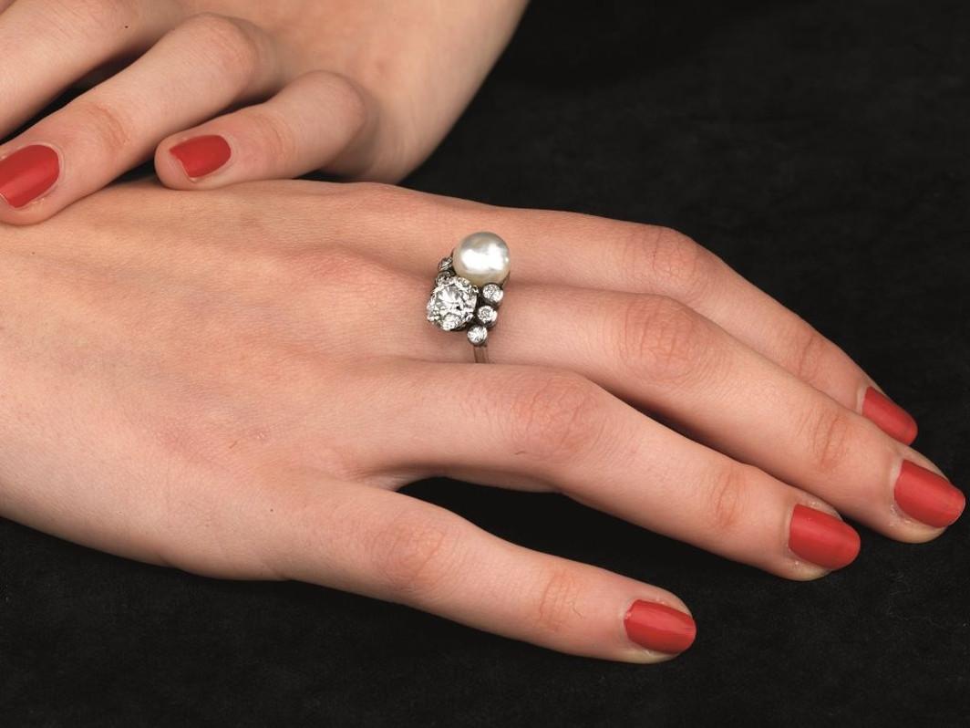Brilliant Cut Art Deco' Diamond and Natural Pearl Crossover Ring