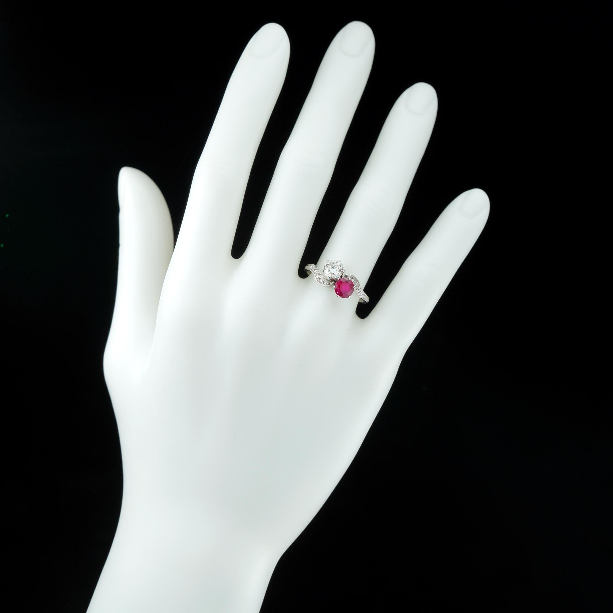Diamond and Ruby Cross-Over Ring In Good Condition In London, GB