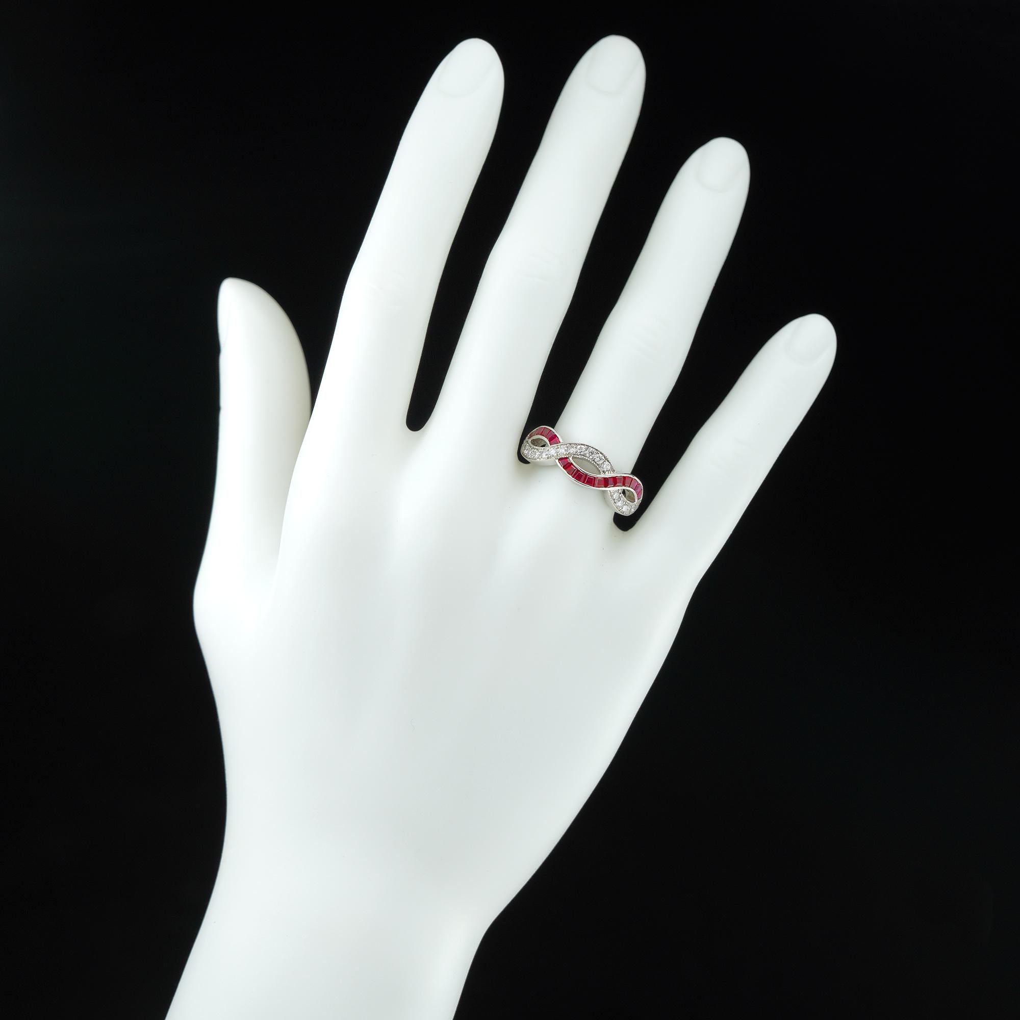 Diamond and Ruby Ring In New Condition In London, GB