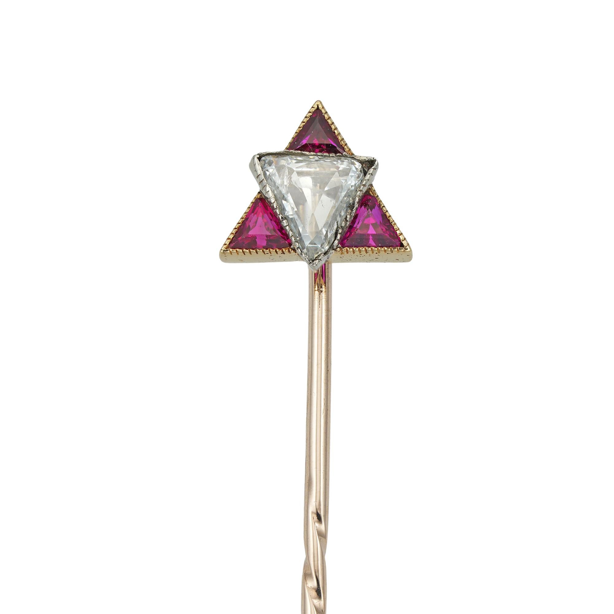 Alfiler de diamante y rubí con la estrella de David Corte mixto en venta