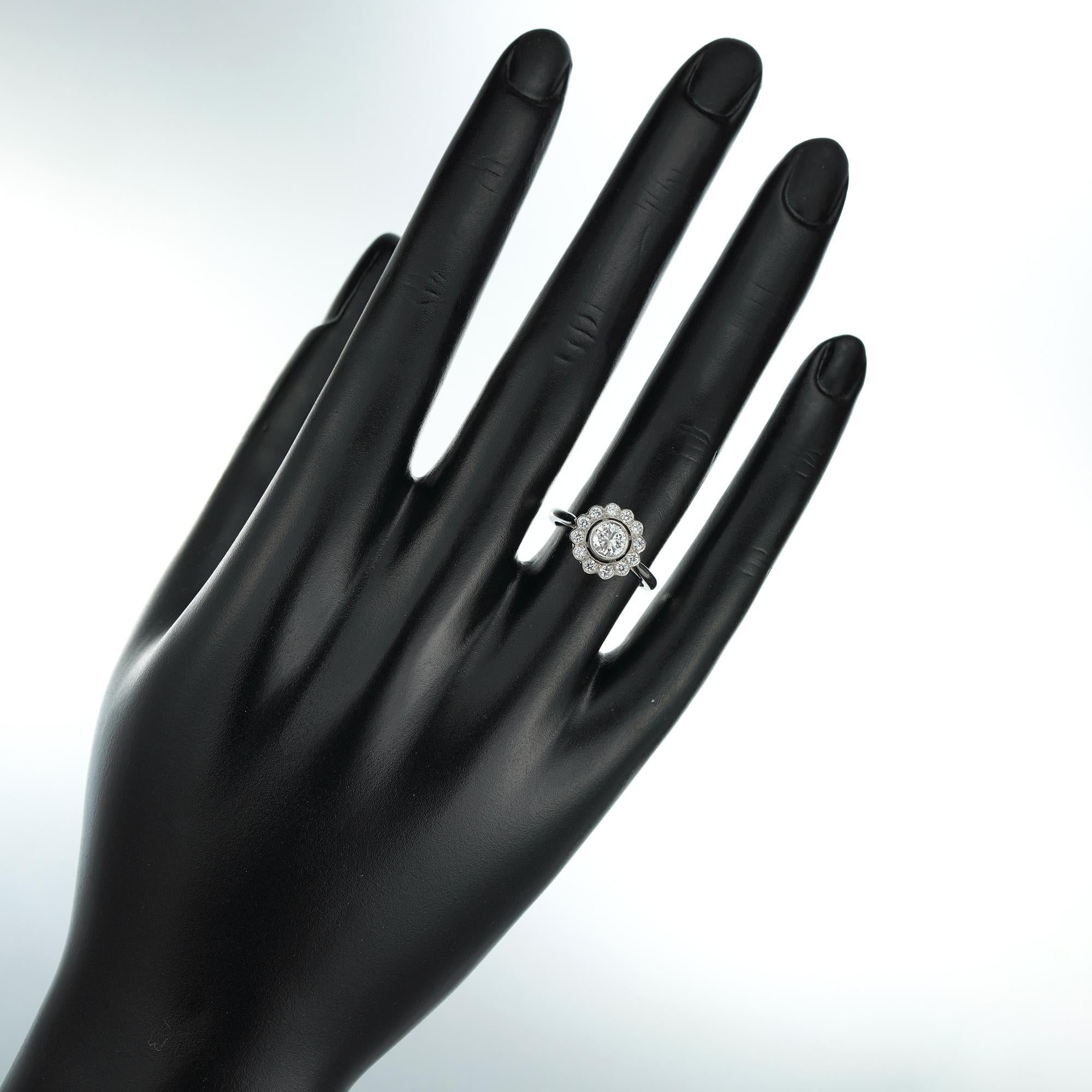 Cluster-Ring mit Diamant für Damen oder Herren im Angebot