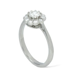 A Diamond Flower Motif Cluster Ring