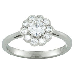 A Diamond Flower Motif Cluster Ring