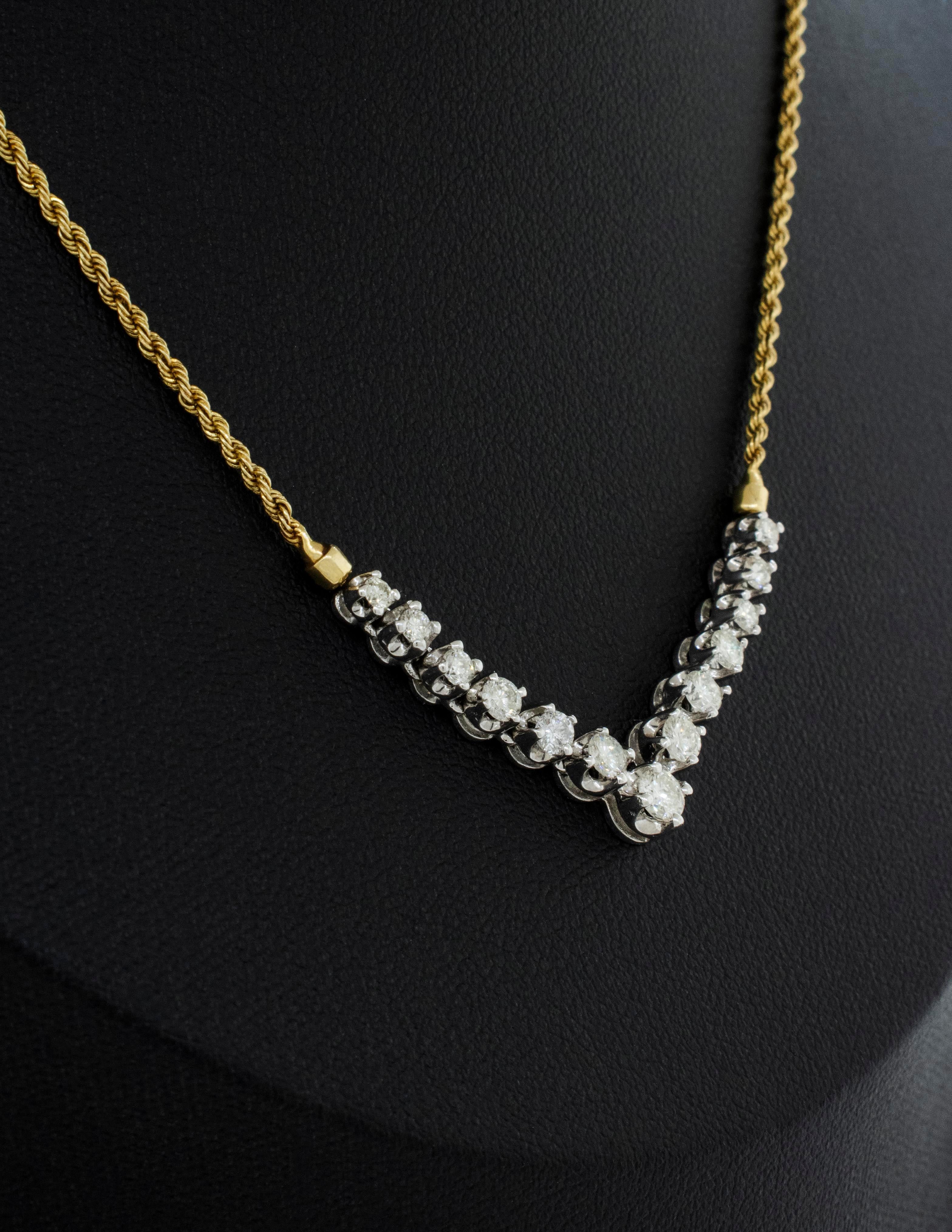 A Diamond Necklace made of 14k Yellow Gold and White Gold For Sale 1