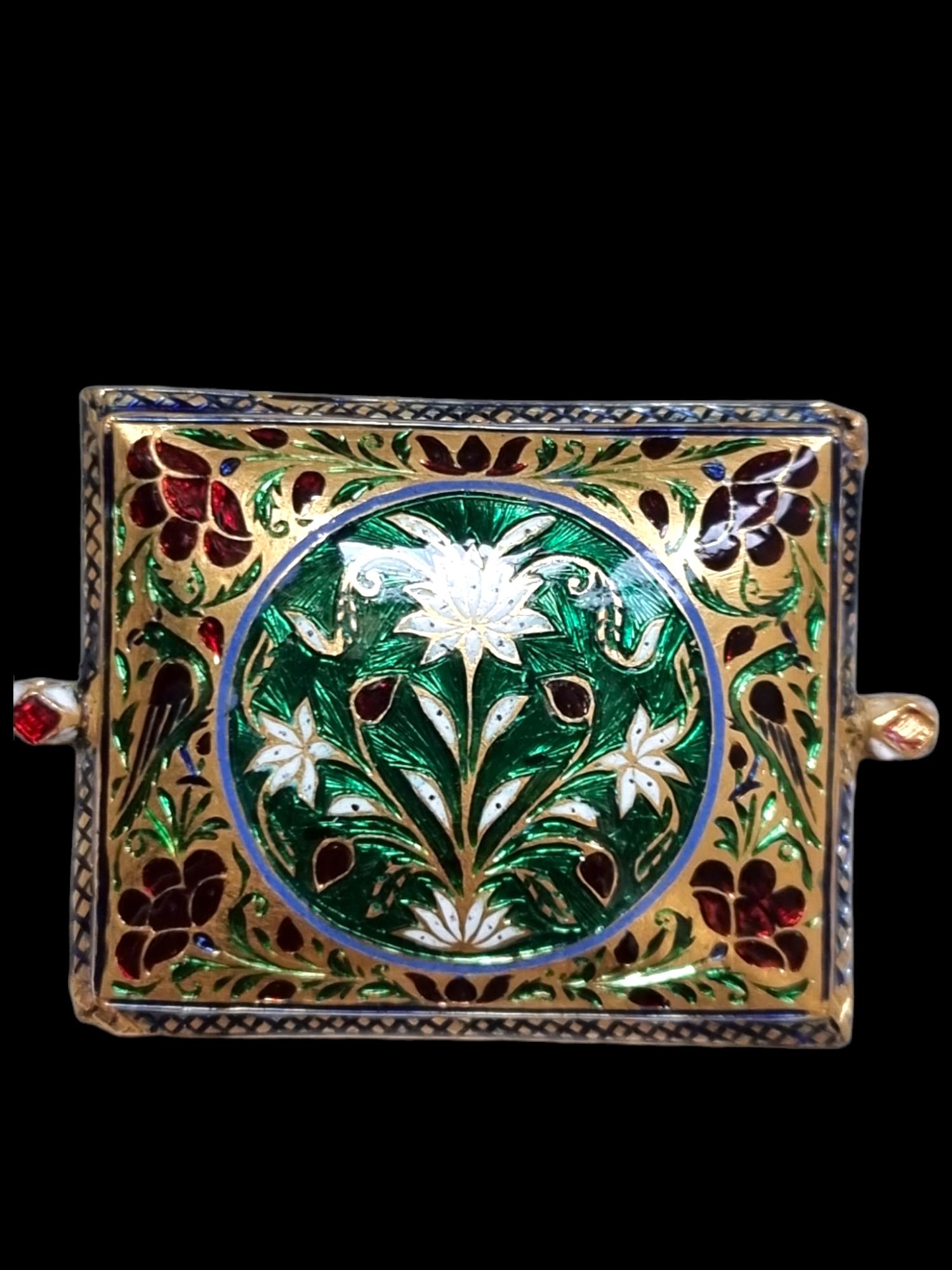 Women's or Men's Diamond-Set Enamelled Gold Bazuband 'Armband', North India, 19th Century For Sale