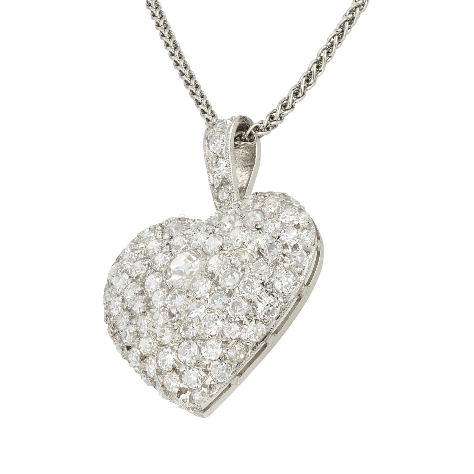A Diamond set heart pendant